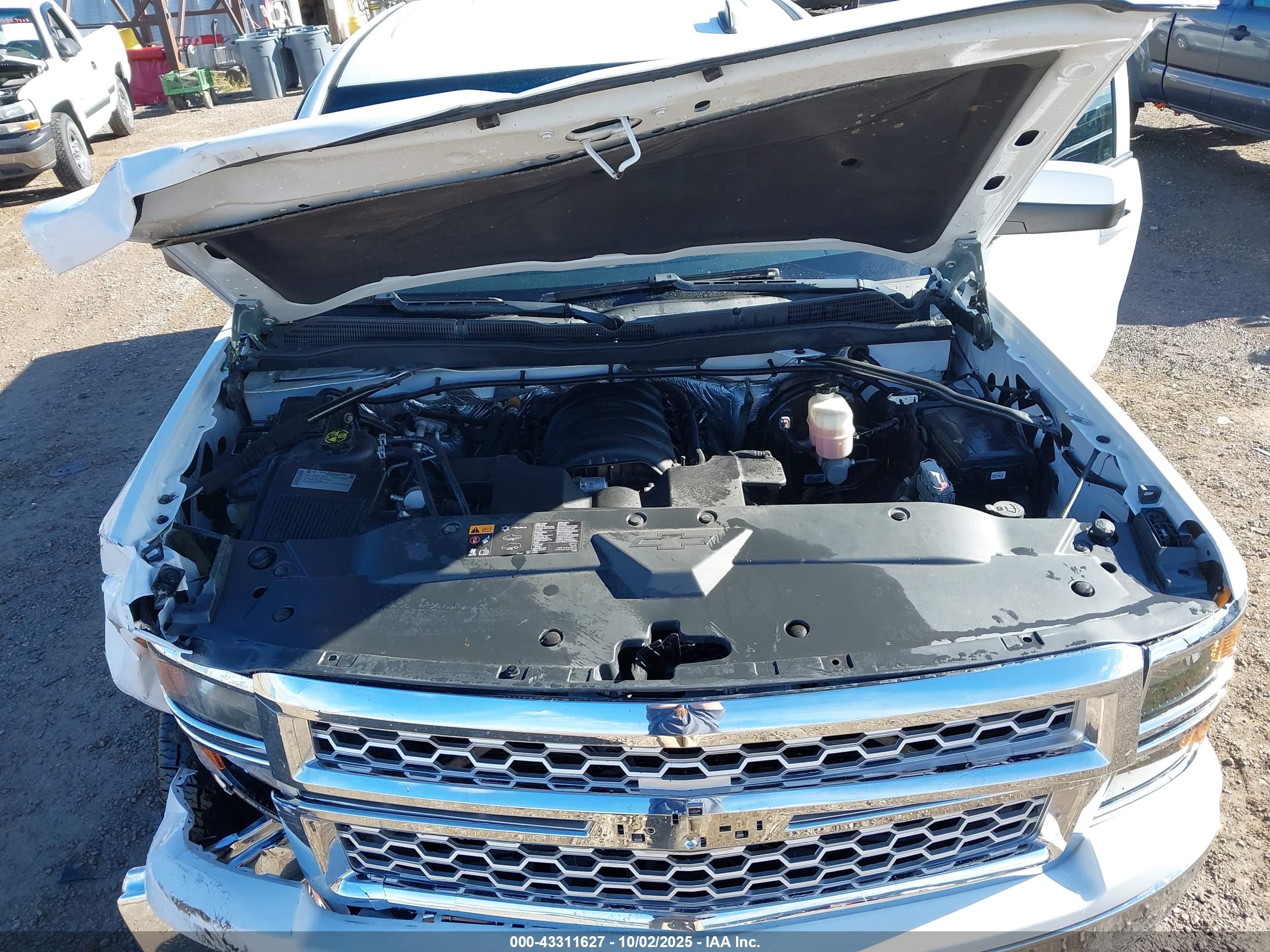 CHEVROLET SILVERADO image 10