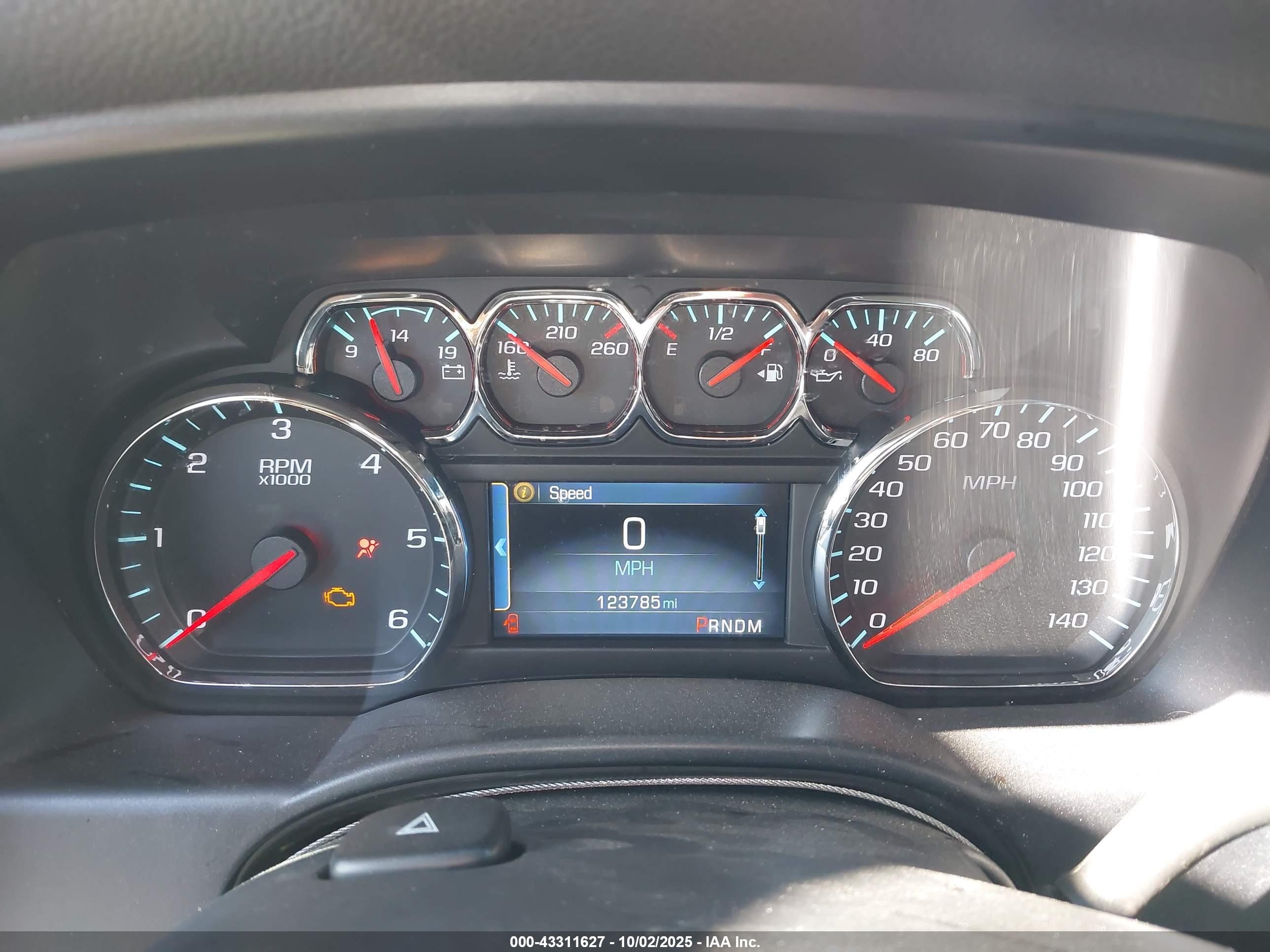 CHEVROLET SILVERADO image 7