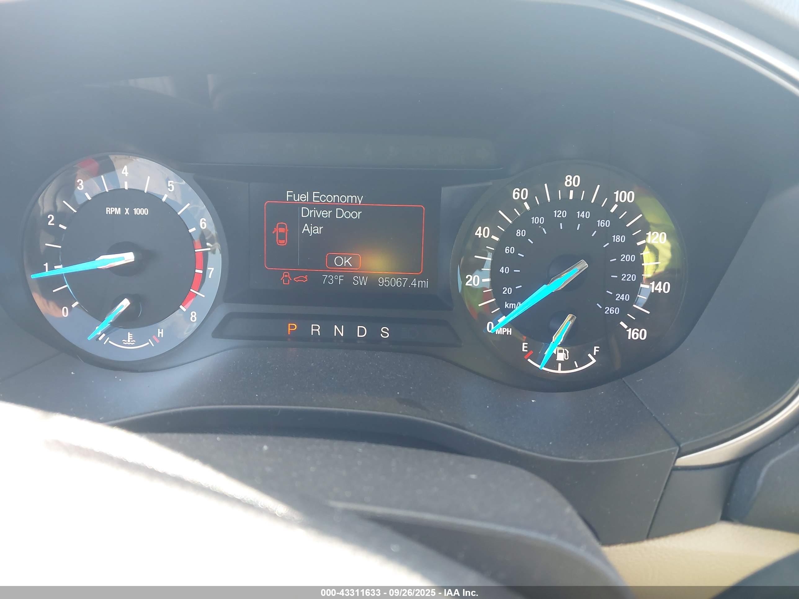 FORD FUSION image 7