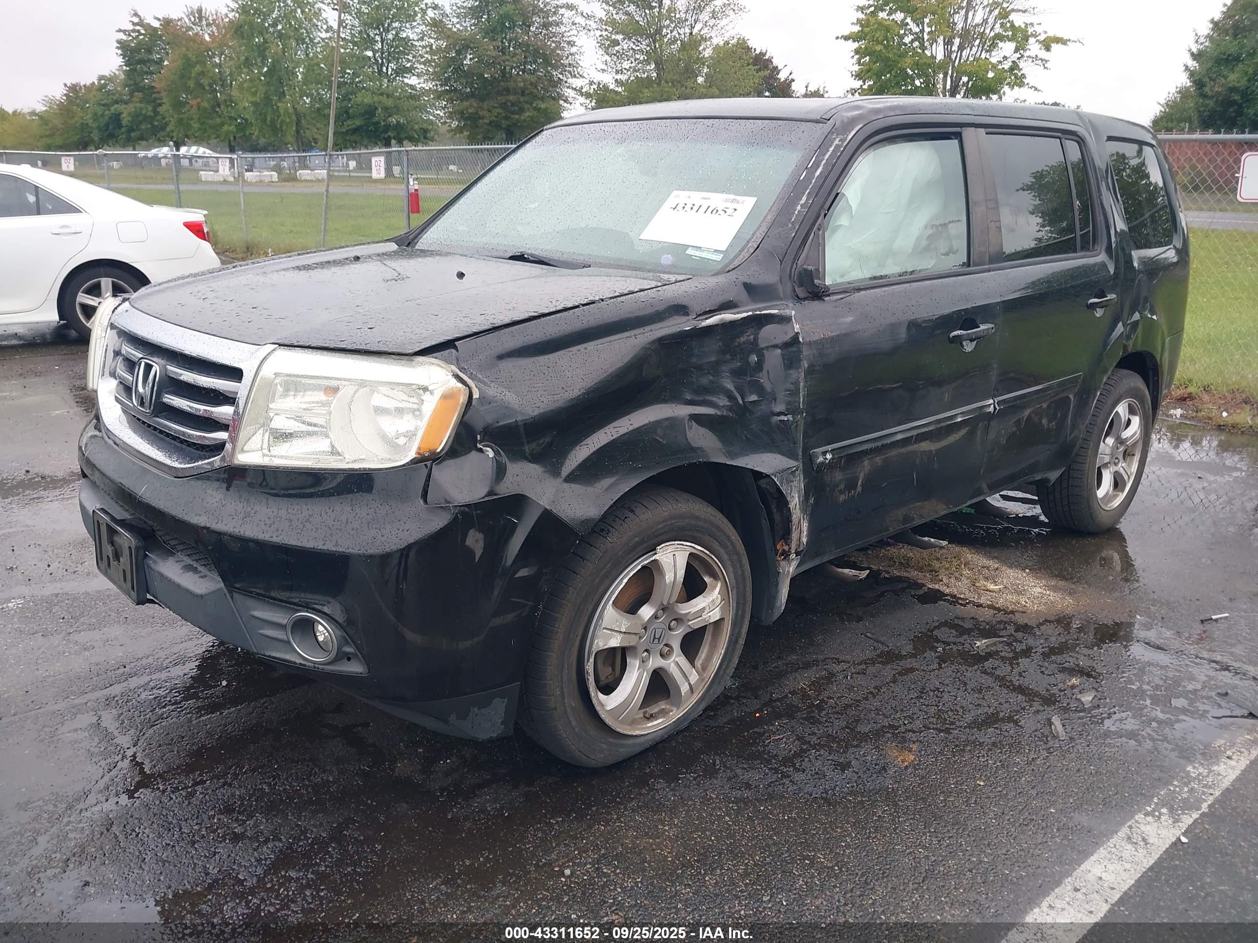 HONDA PILOT image 2