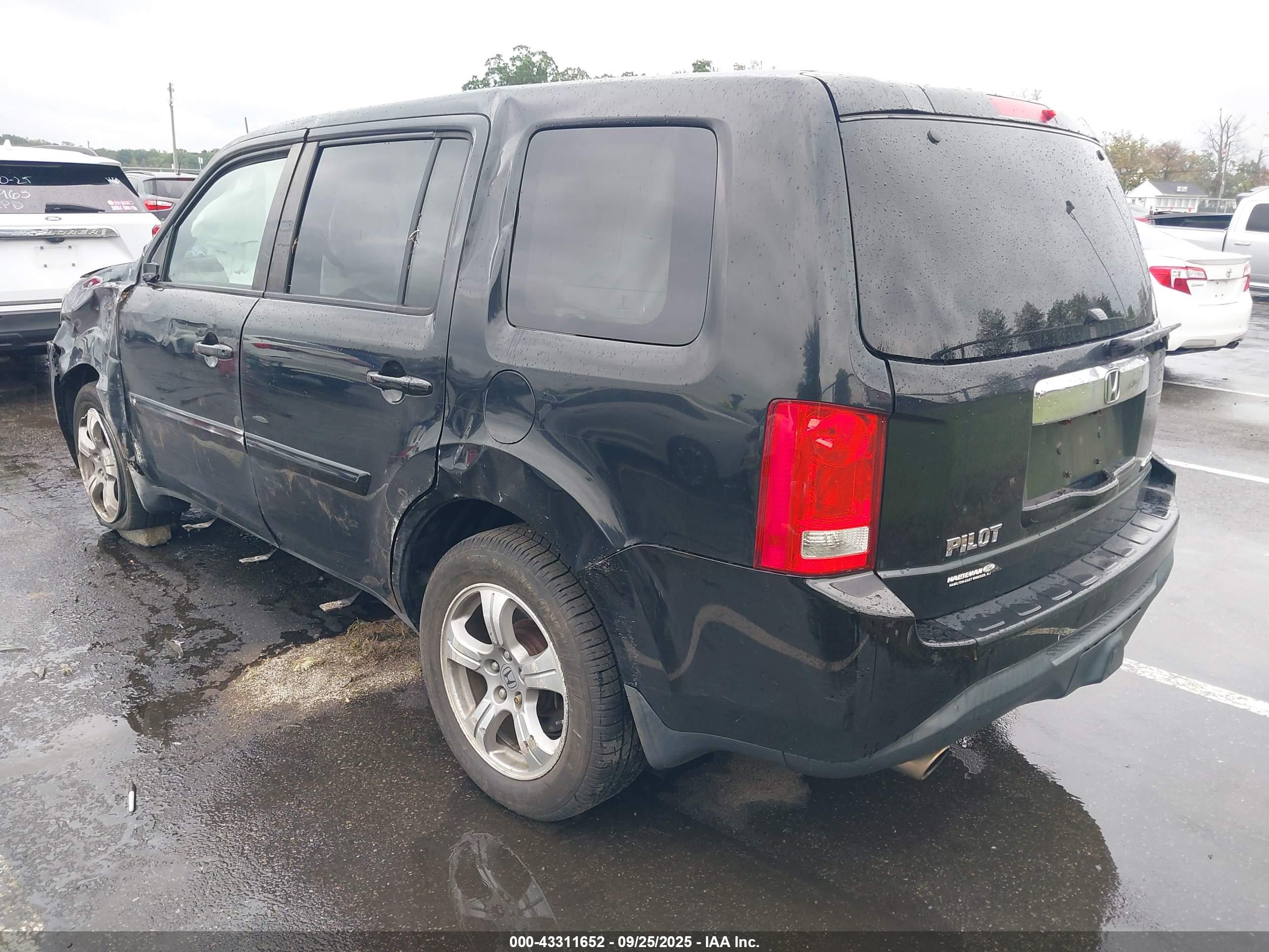 HONDA PILOT image 3