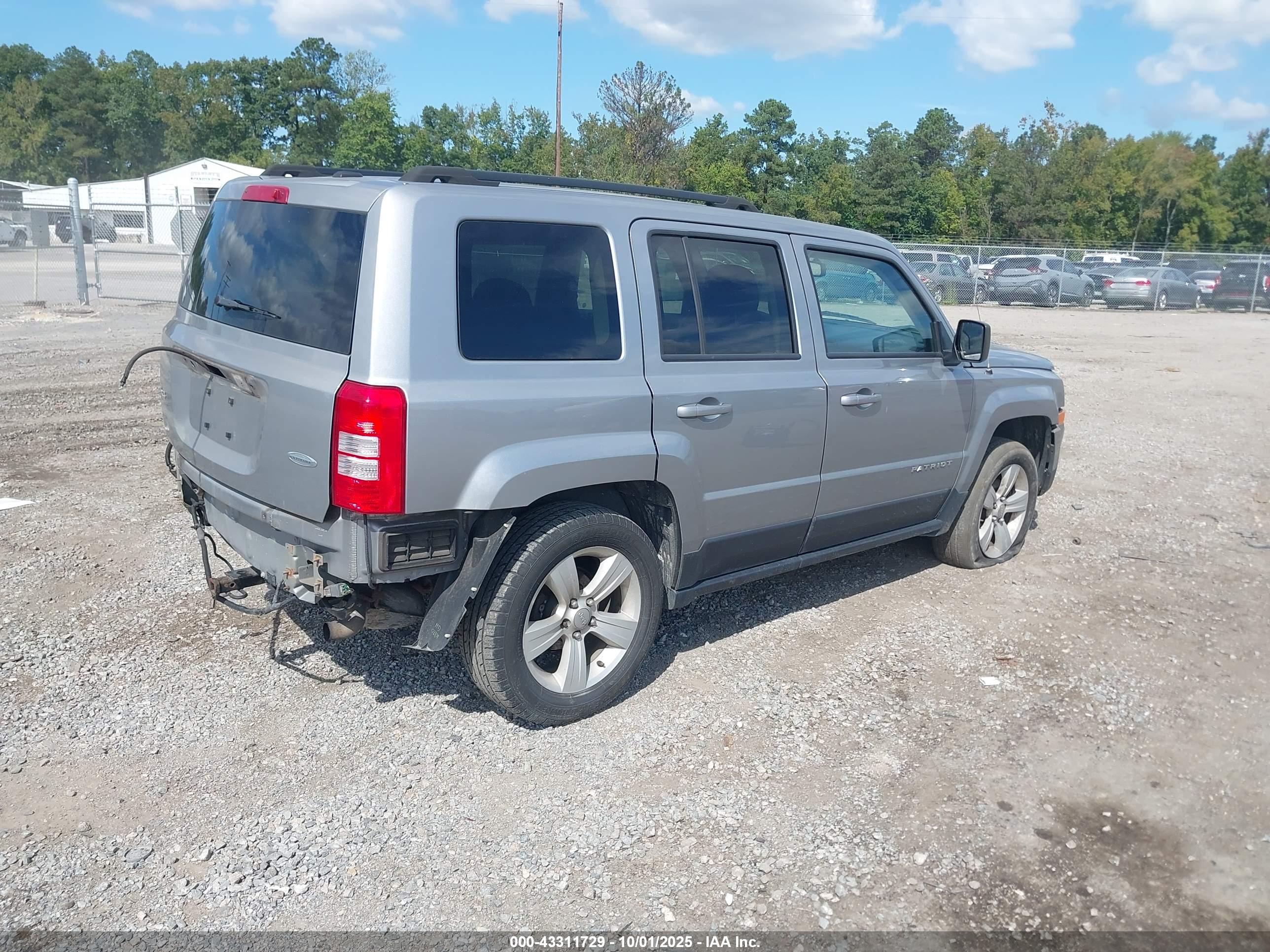 JEEP PATRIOT image 4