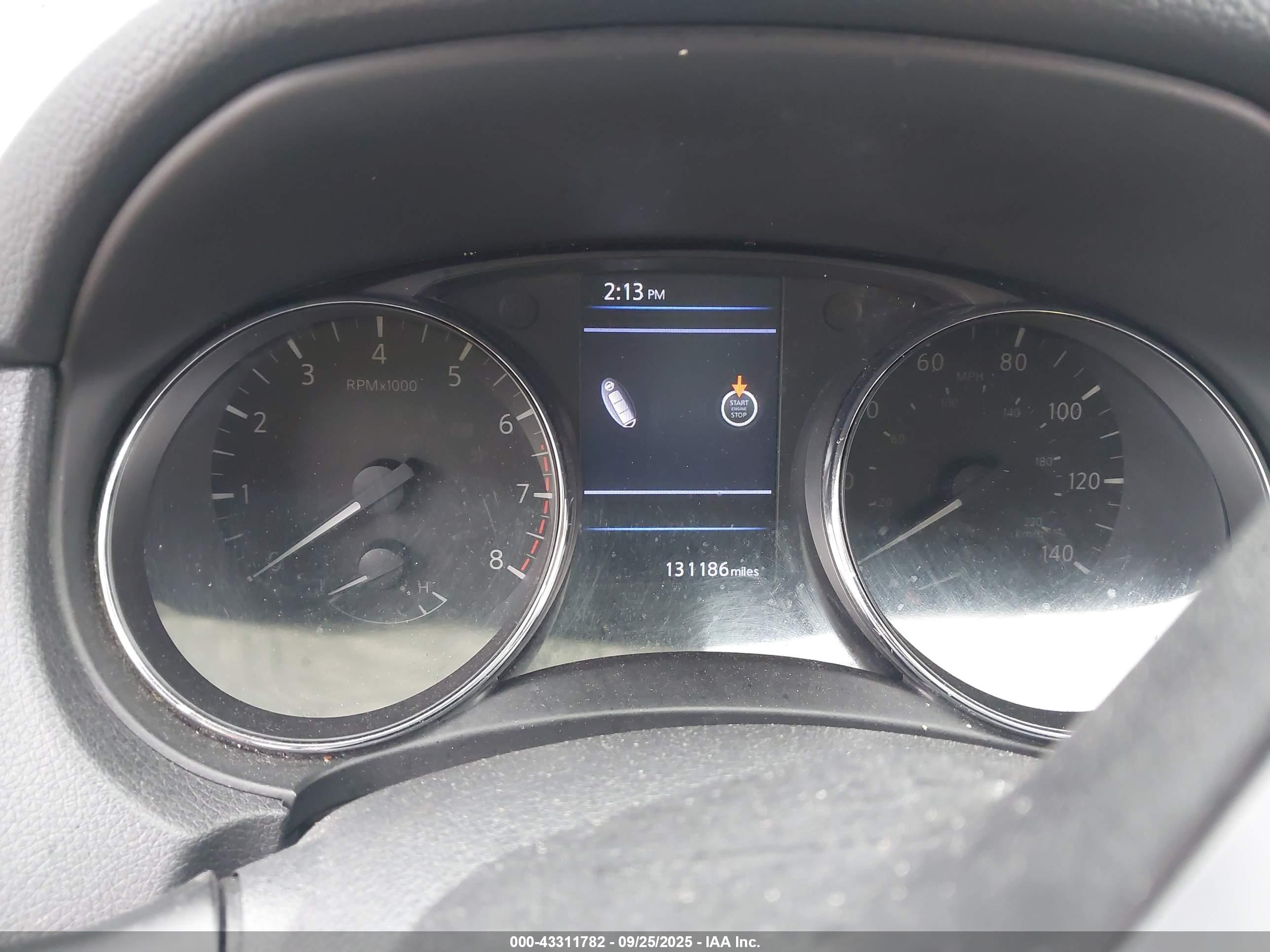 NISSAN ROGUE image 7