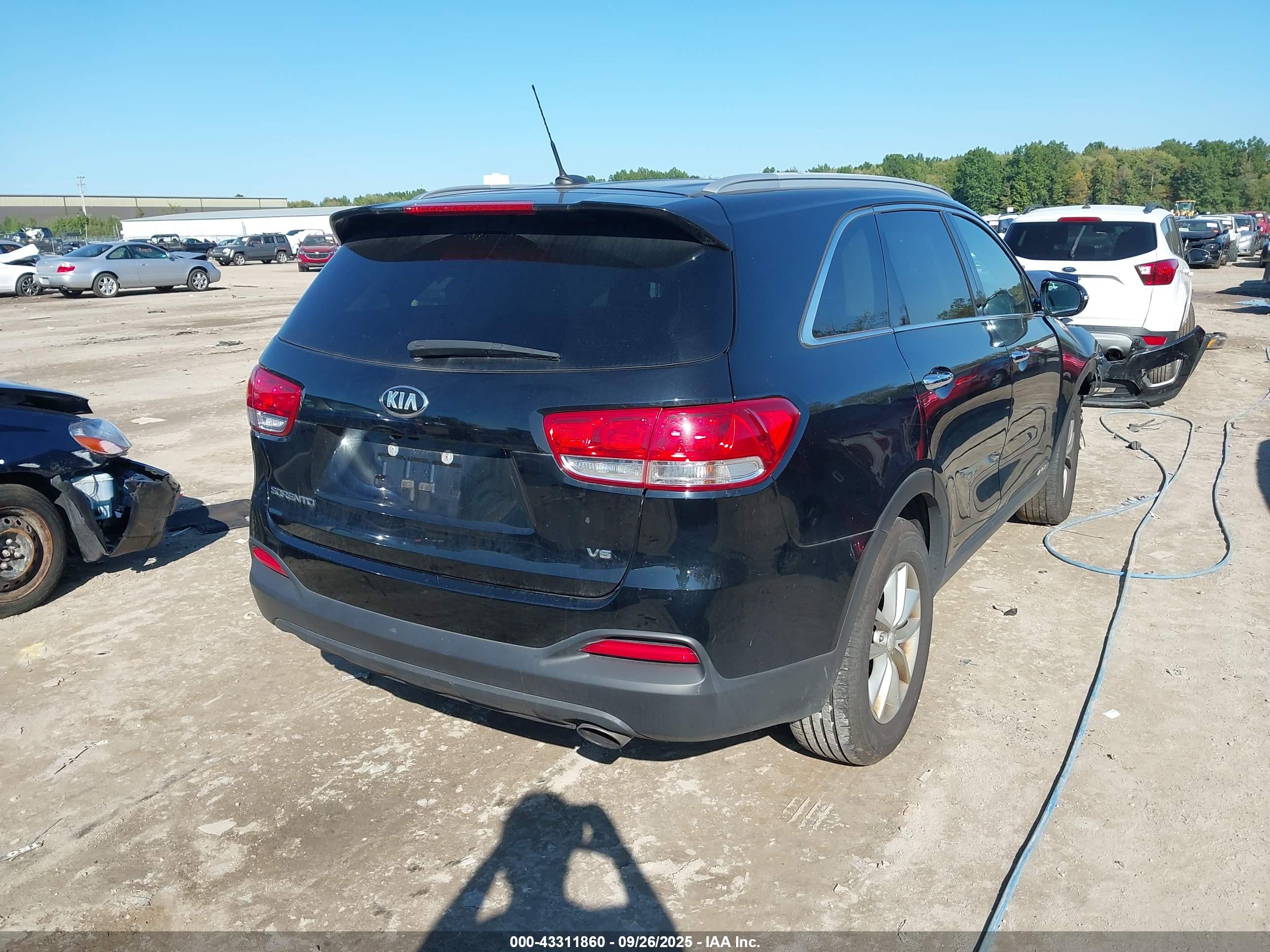 KIA SORENTO image 4
