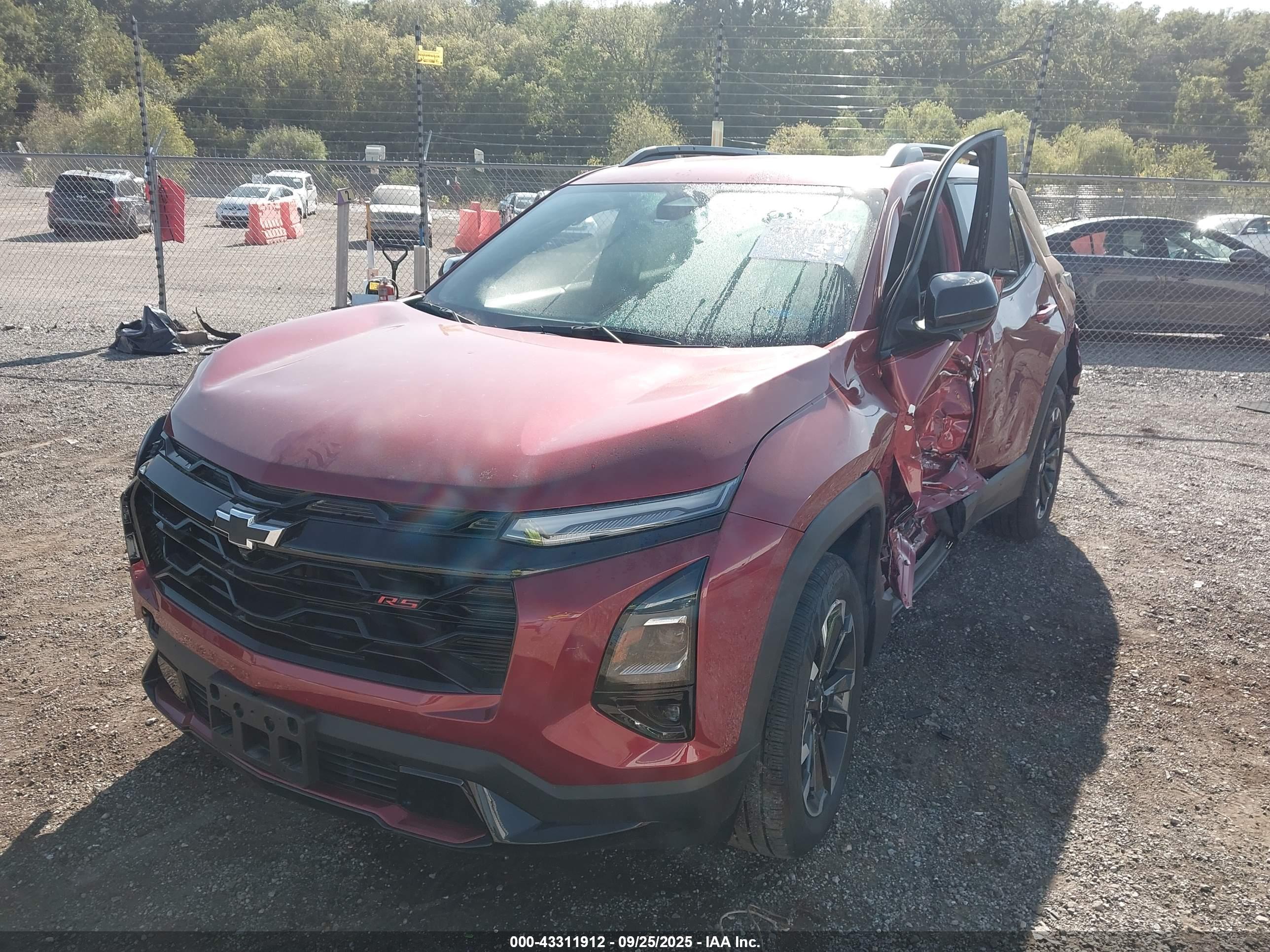 CHEVROLET EQUINOX image 2