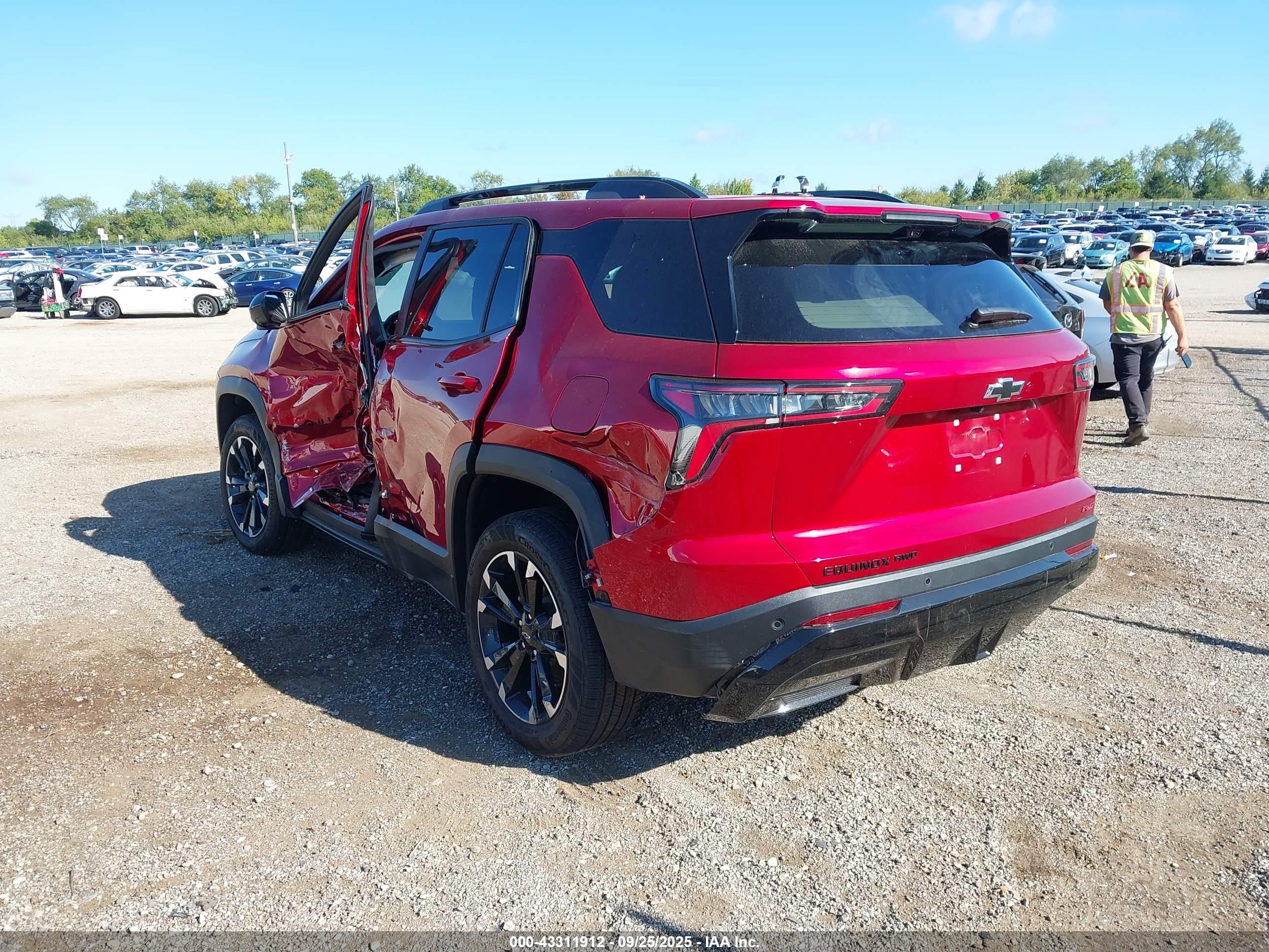 CHEVROLET EQUINOX image 3