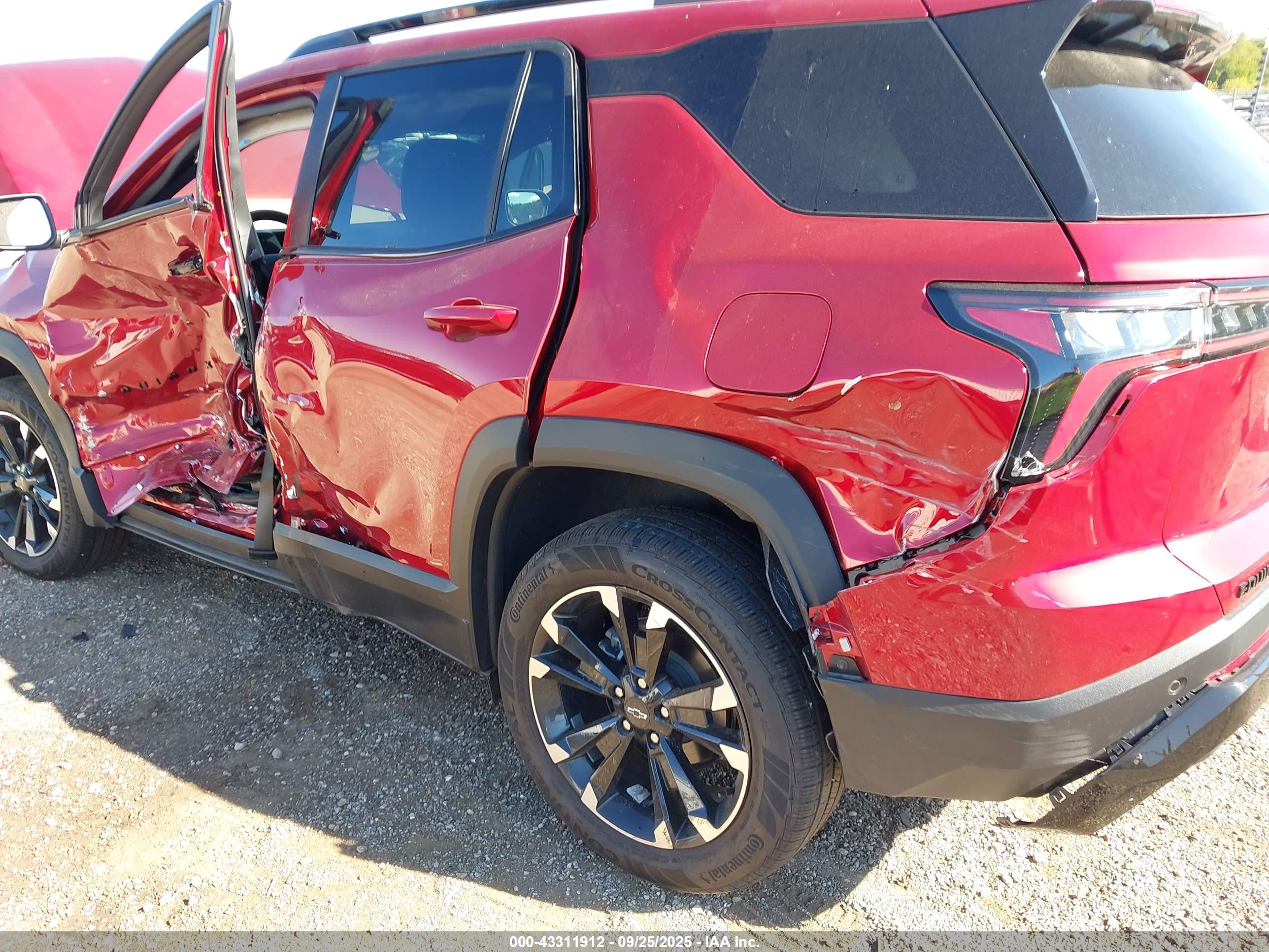 CHEVROLET EQUINOX image 6