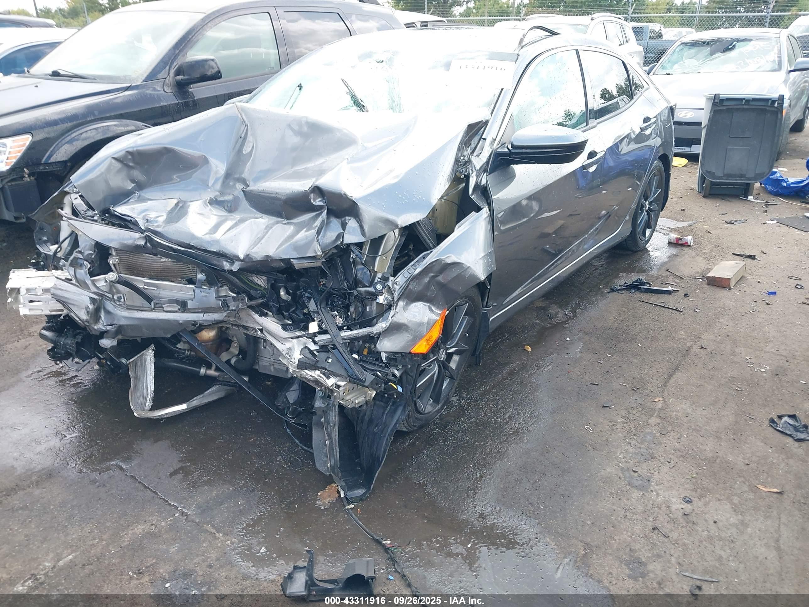HONDA CIVIC image 6