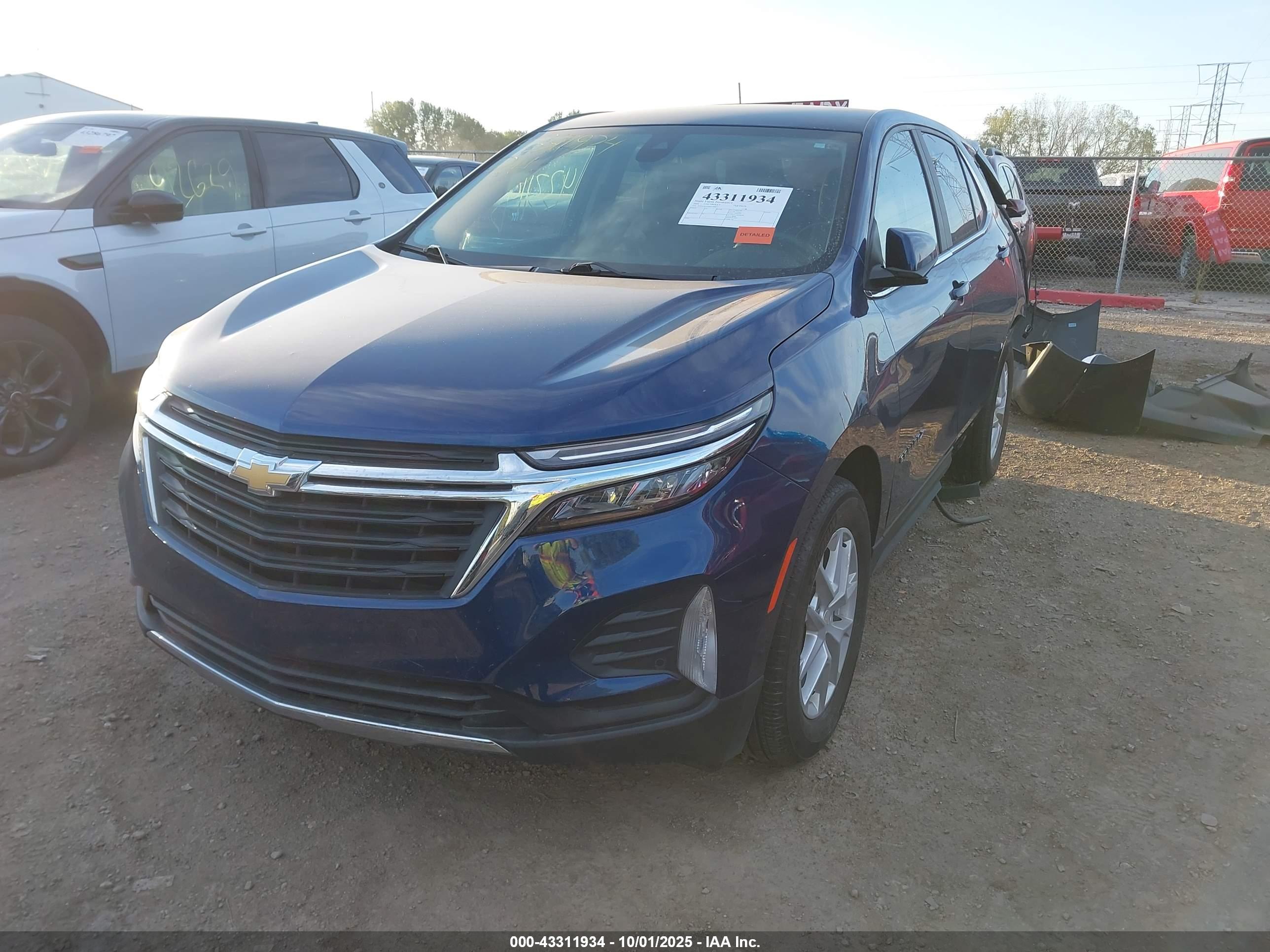 CHEVROLET EQUINOX image 2