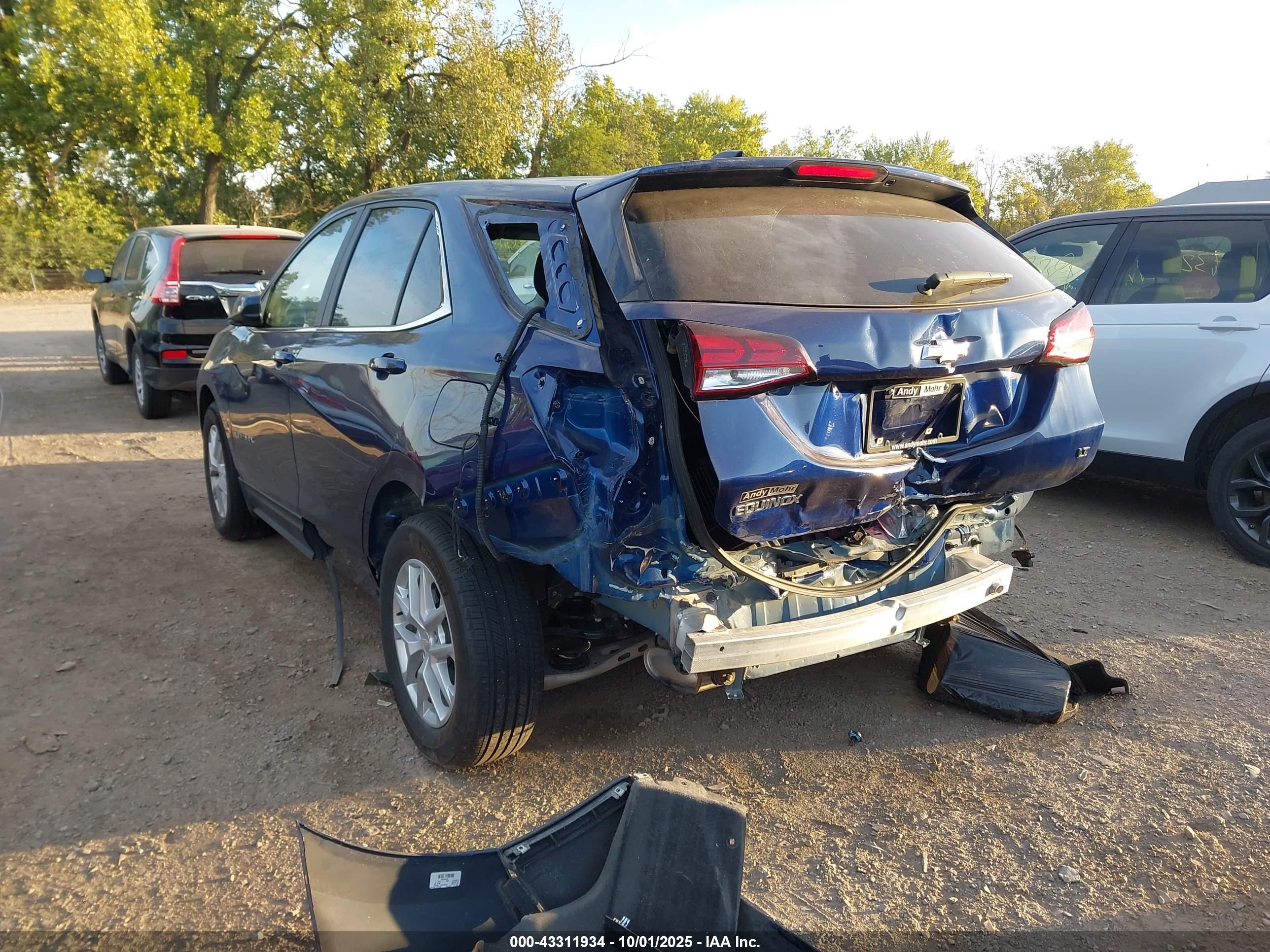 CHEVROLET EQUINOX image 3
