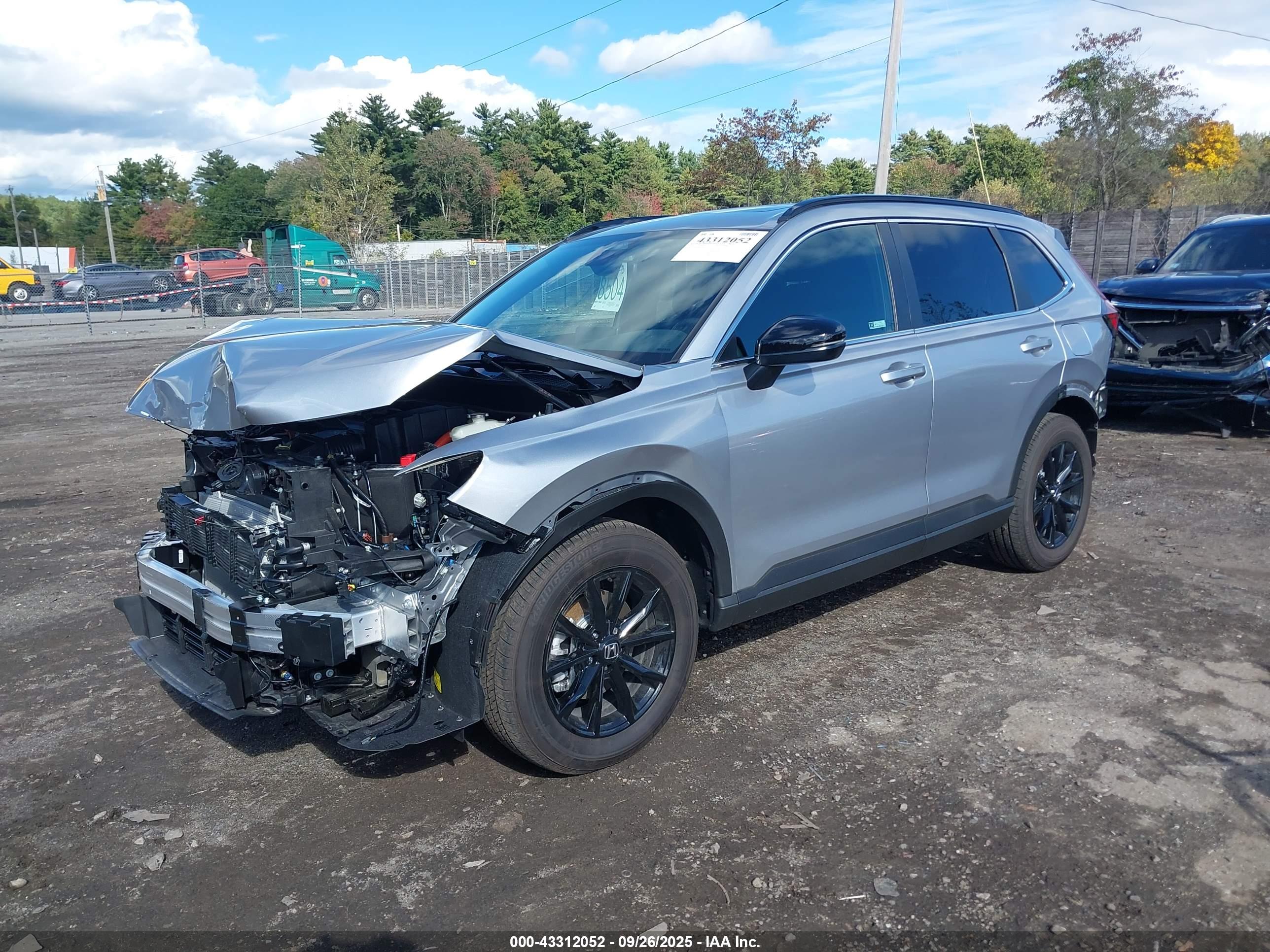 HONDA CR-V image 2