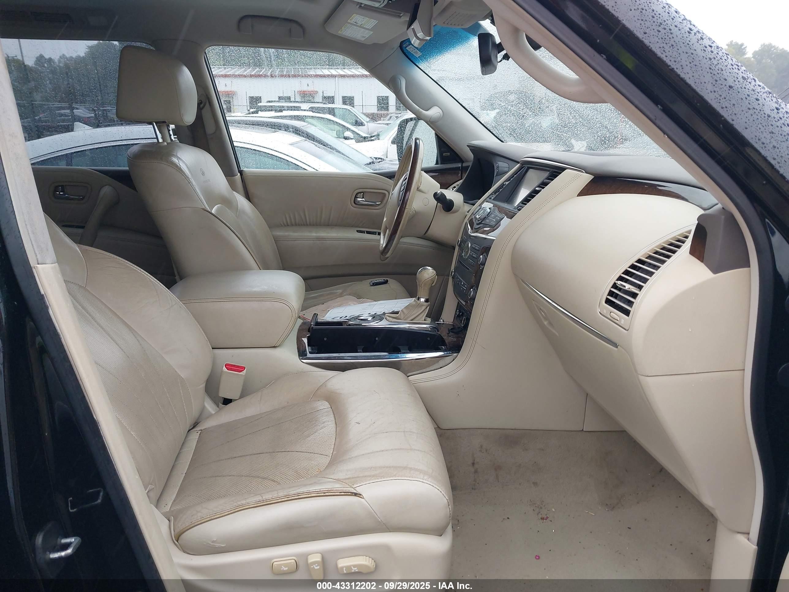 INFINITI QX80 image 5