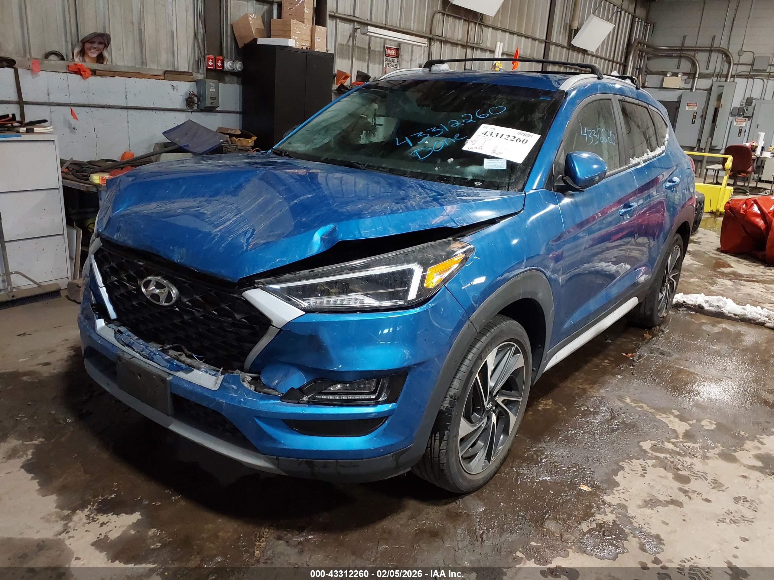 HYUNDAI TUCSON image 2