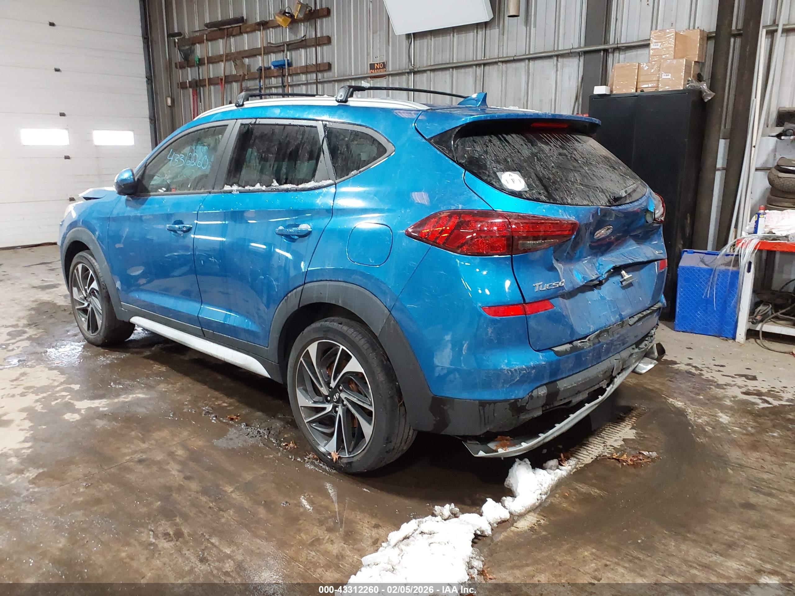 HYUNDAI TUCSON image 3