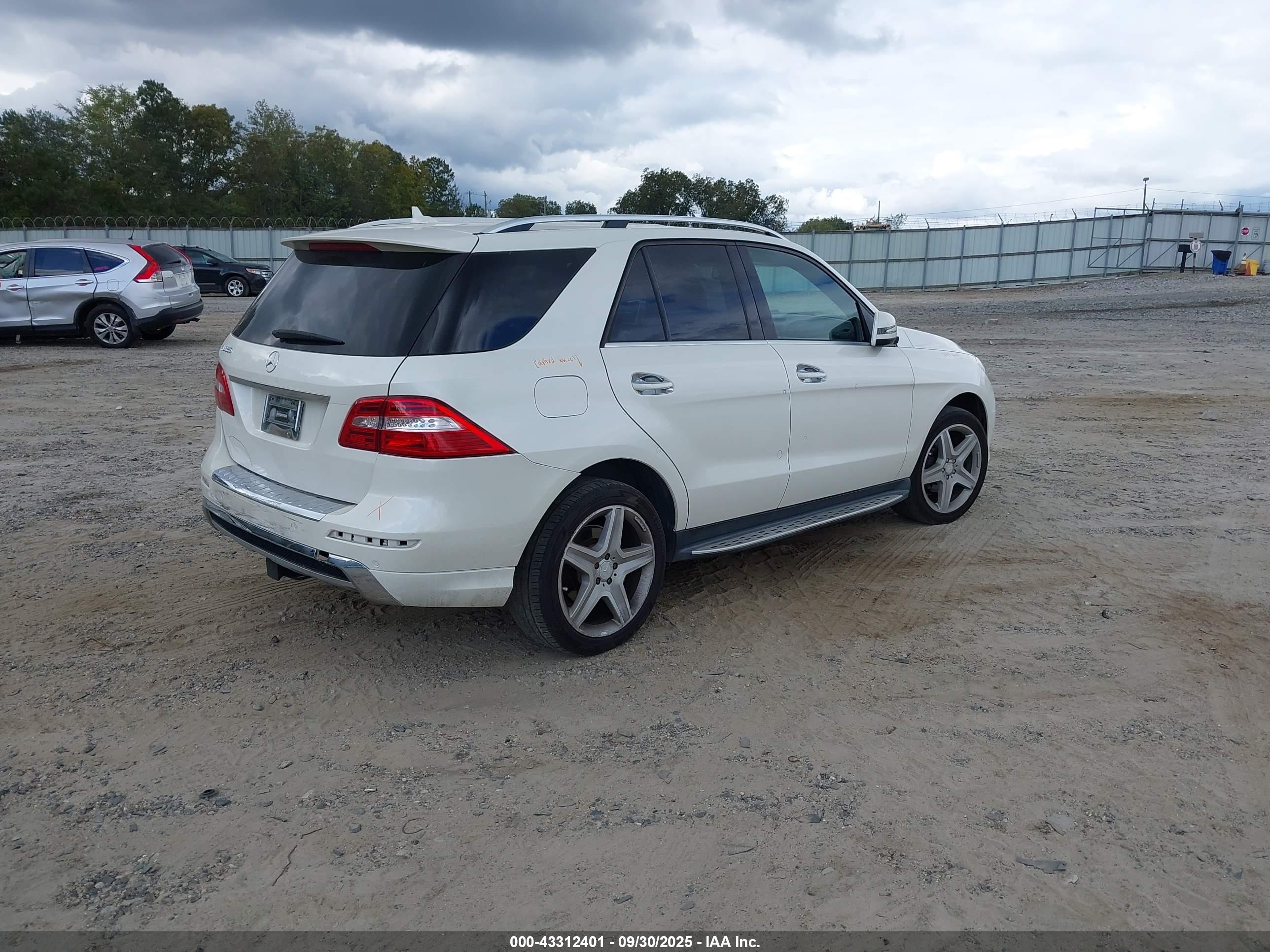 MERCEDES-BENZ ML image 4