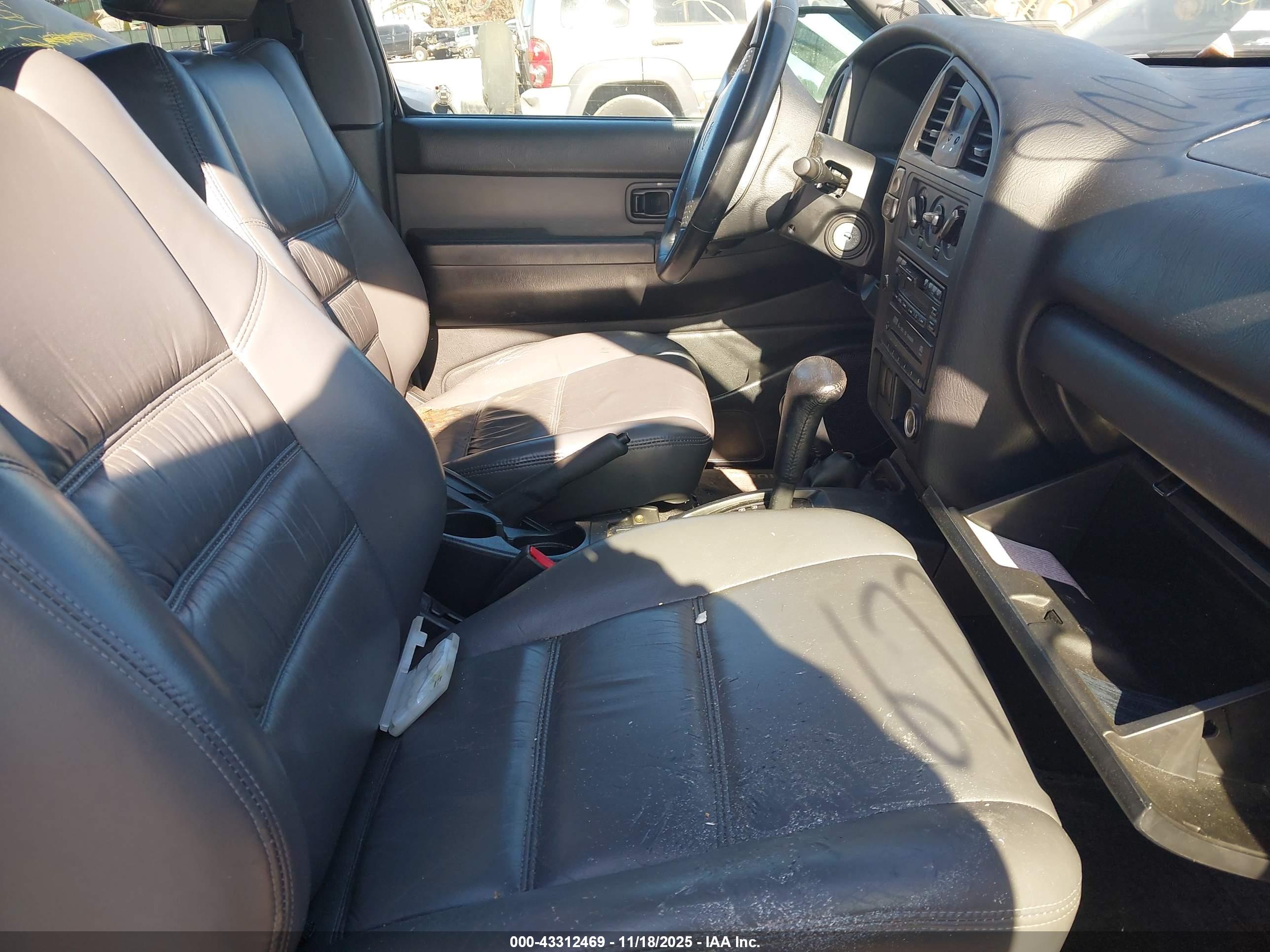 NISSAN PATHFINDER image 5