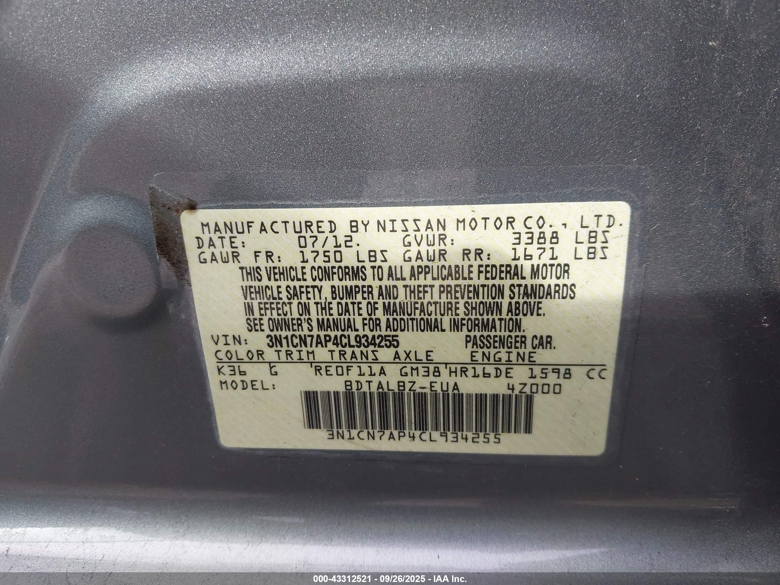 NISSAN VERSA image 9