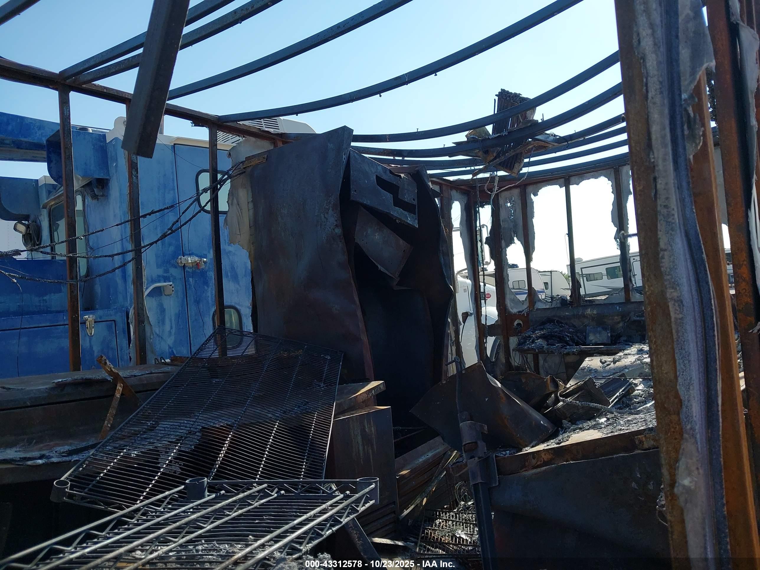 SOUTHERN TRAILER image 5