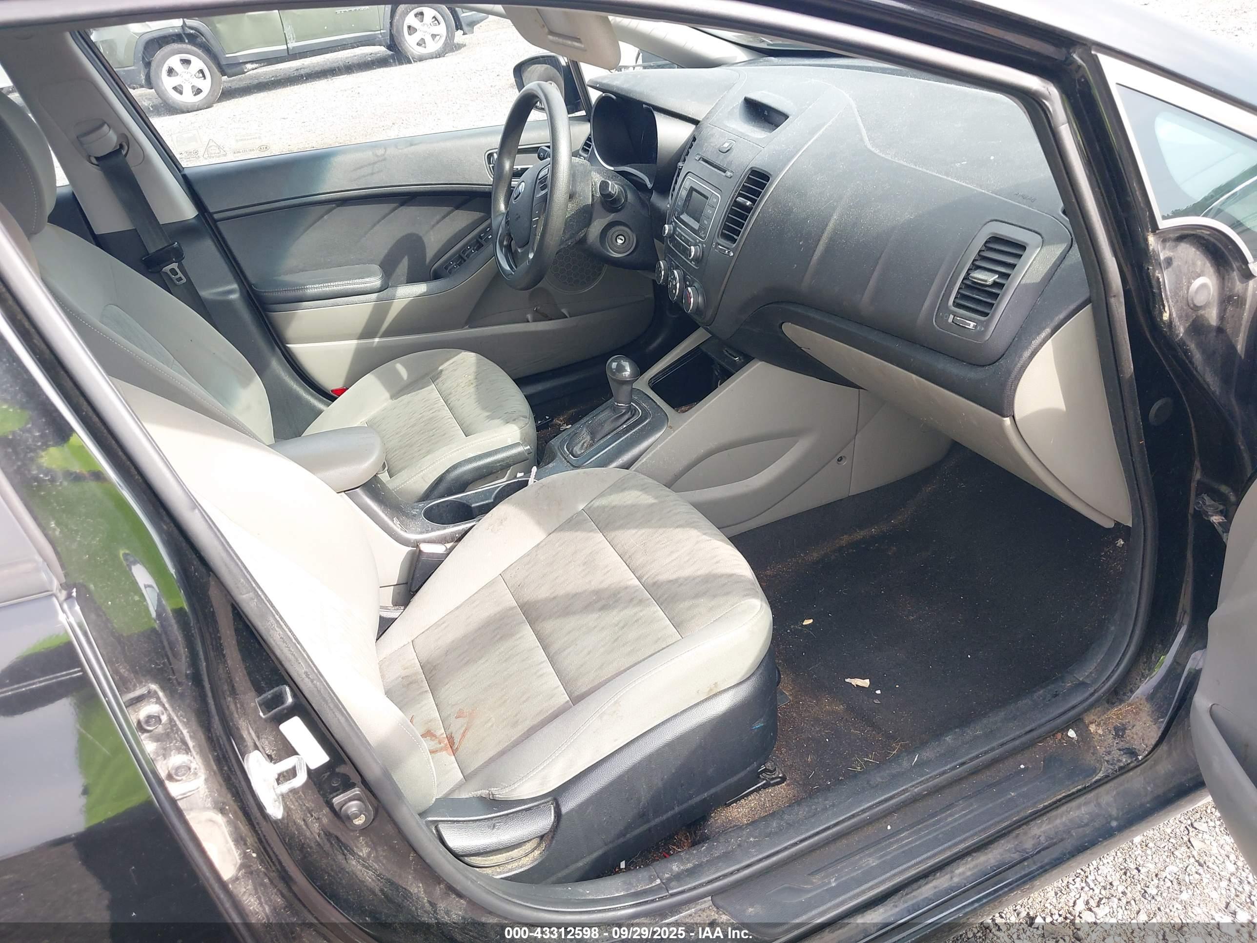 KIA FORTE image 5