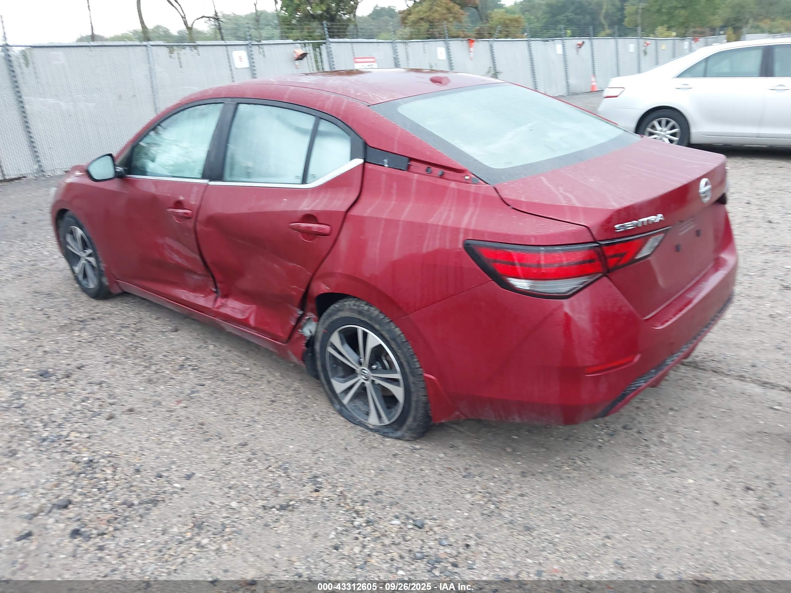 NISSAN SENTRA image 3