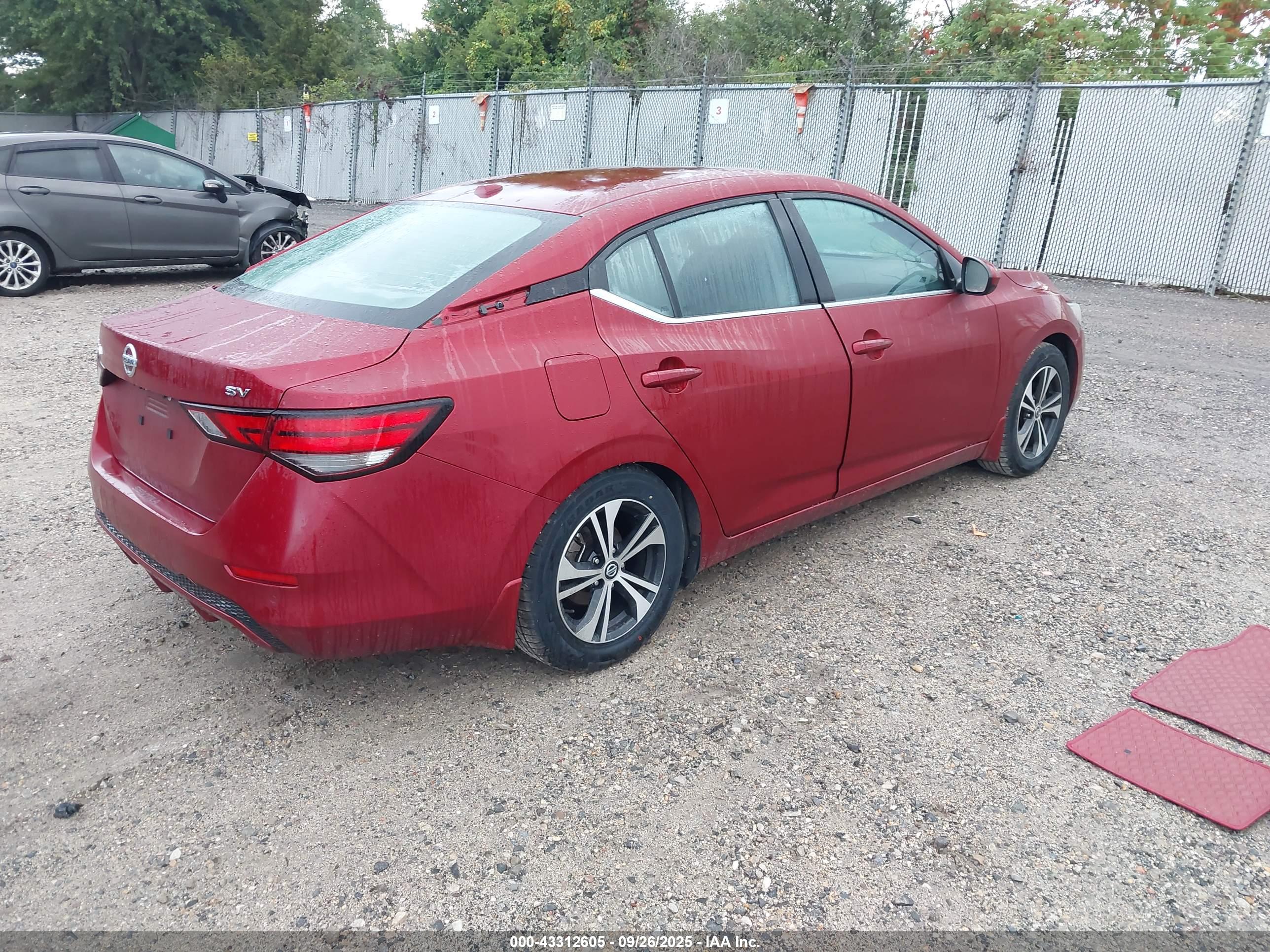 NISSAN SENTRA image 4