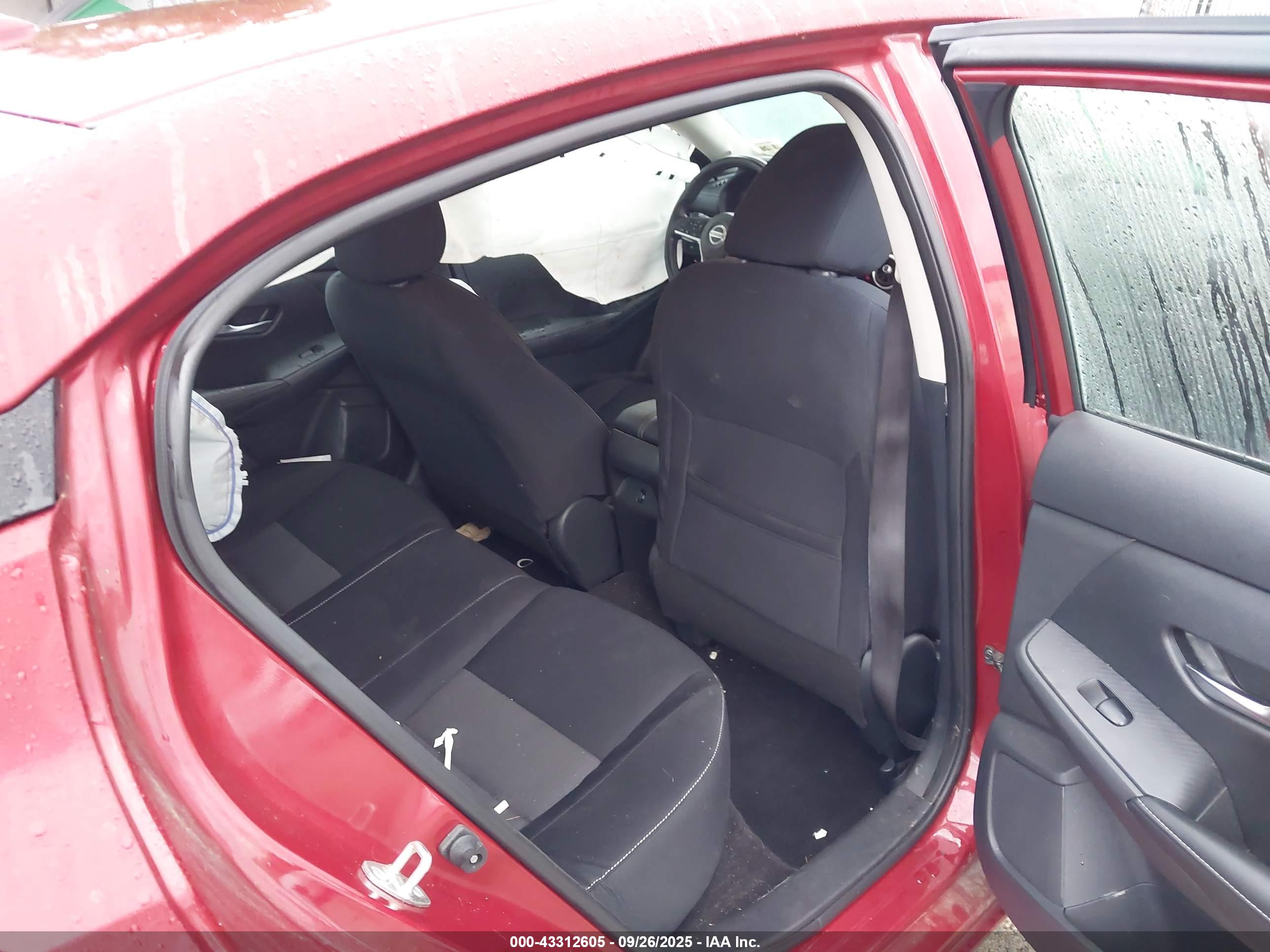 NISSAN SENTRA image 8