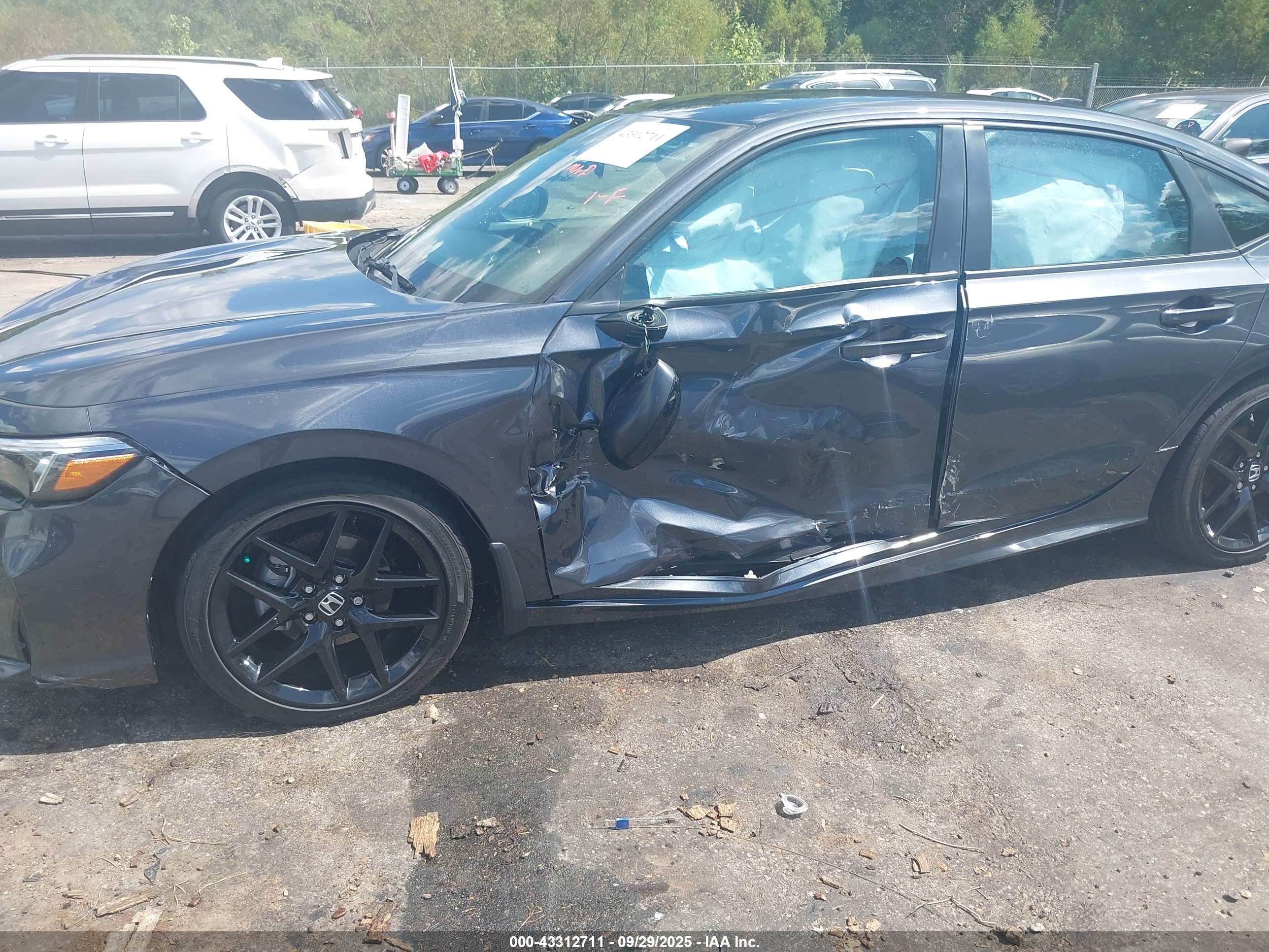 HONDA CIVIC image 6
