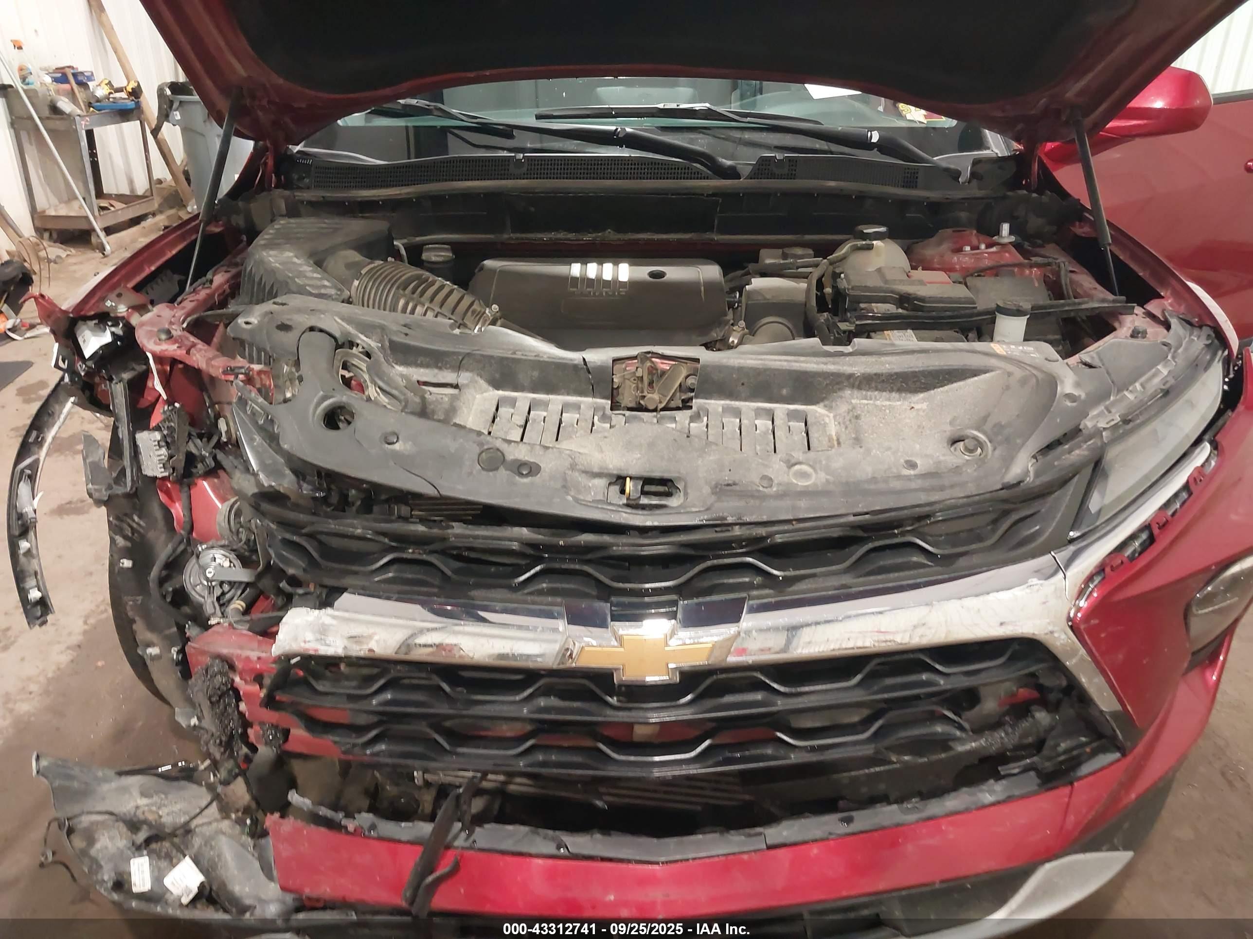 CHEVROLET BLAZER image 10