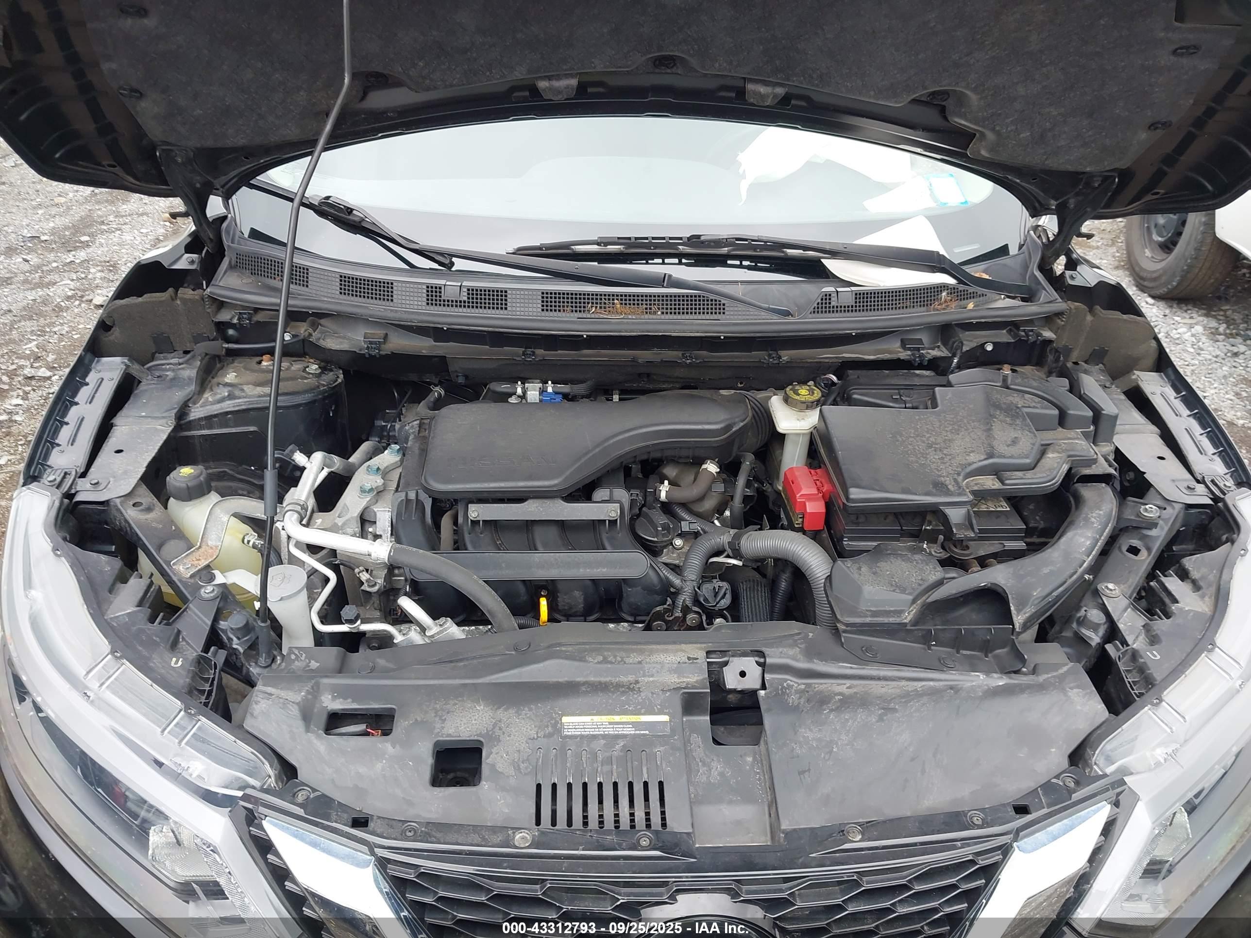NISSAN ROGUE image 10