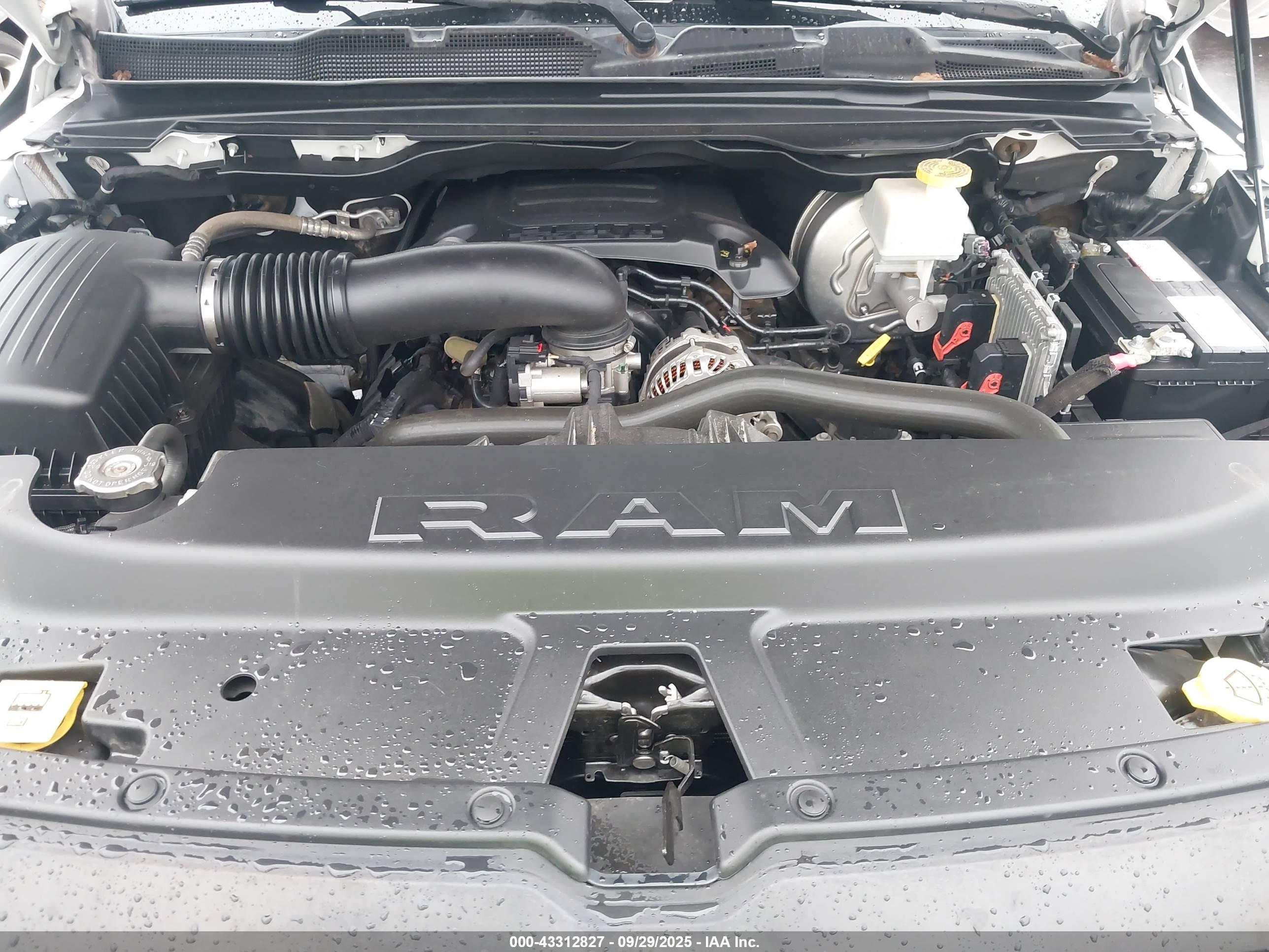 RAM 1500 image 10
