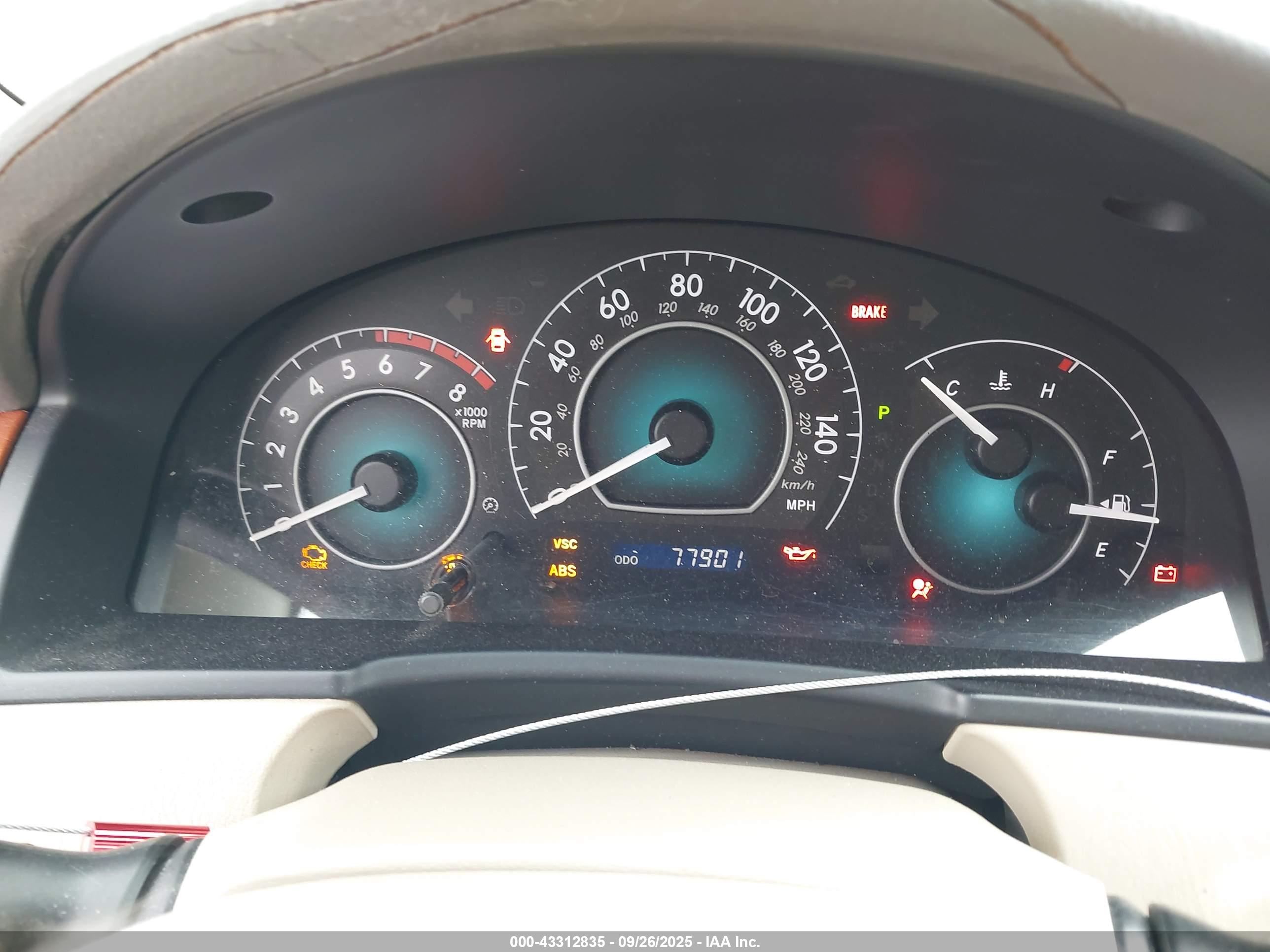 TOYOTA CAMRY image 7