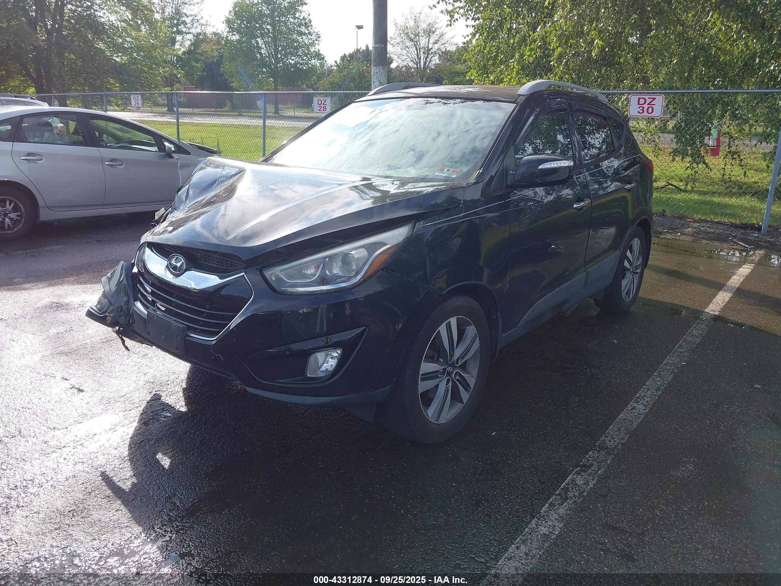 HYUNDAI TUCSON image 2