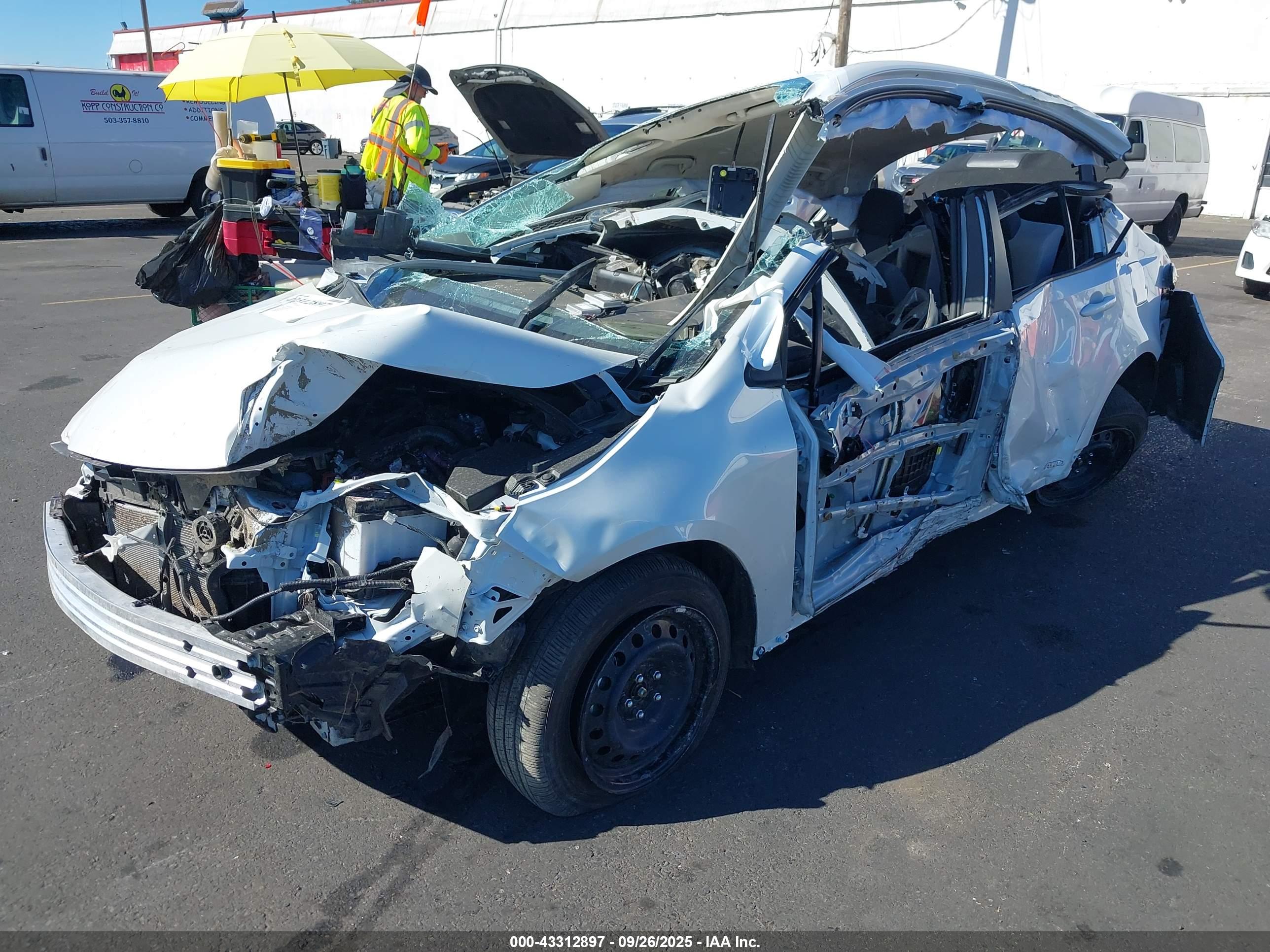 TOYOTA COROLLA image 2