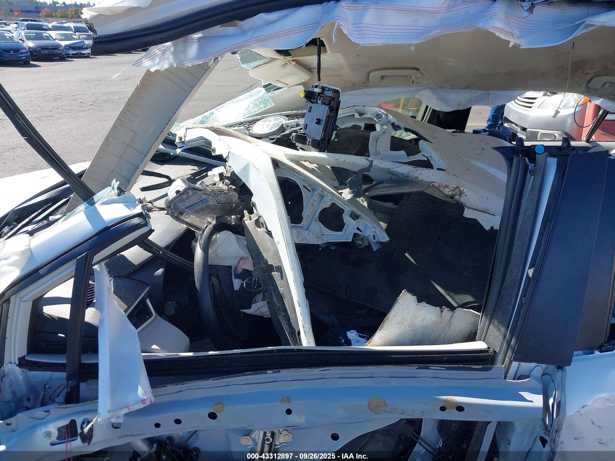 TOYOTA COROLLA image 5