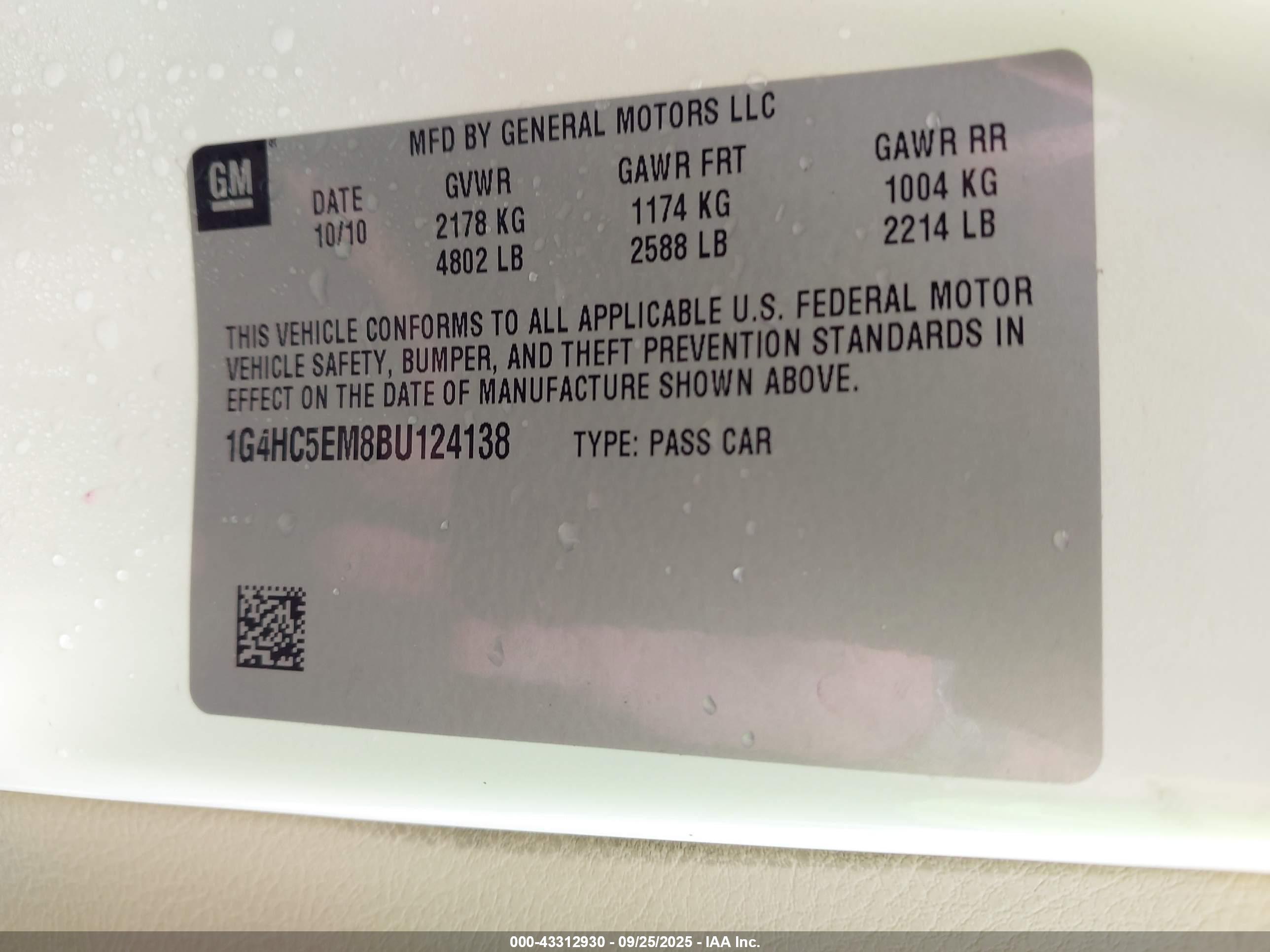 BUICK LUCERNE image 9