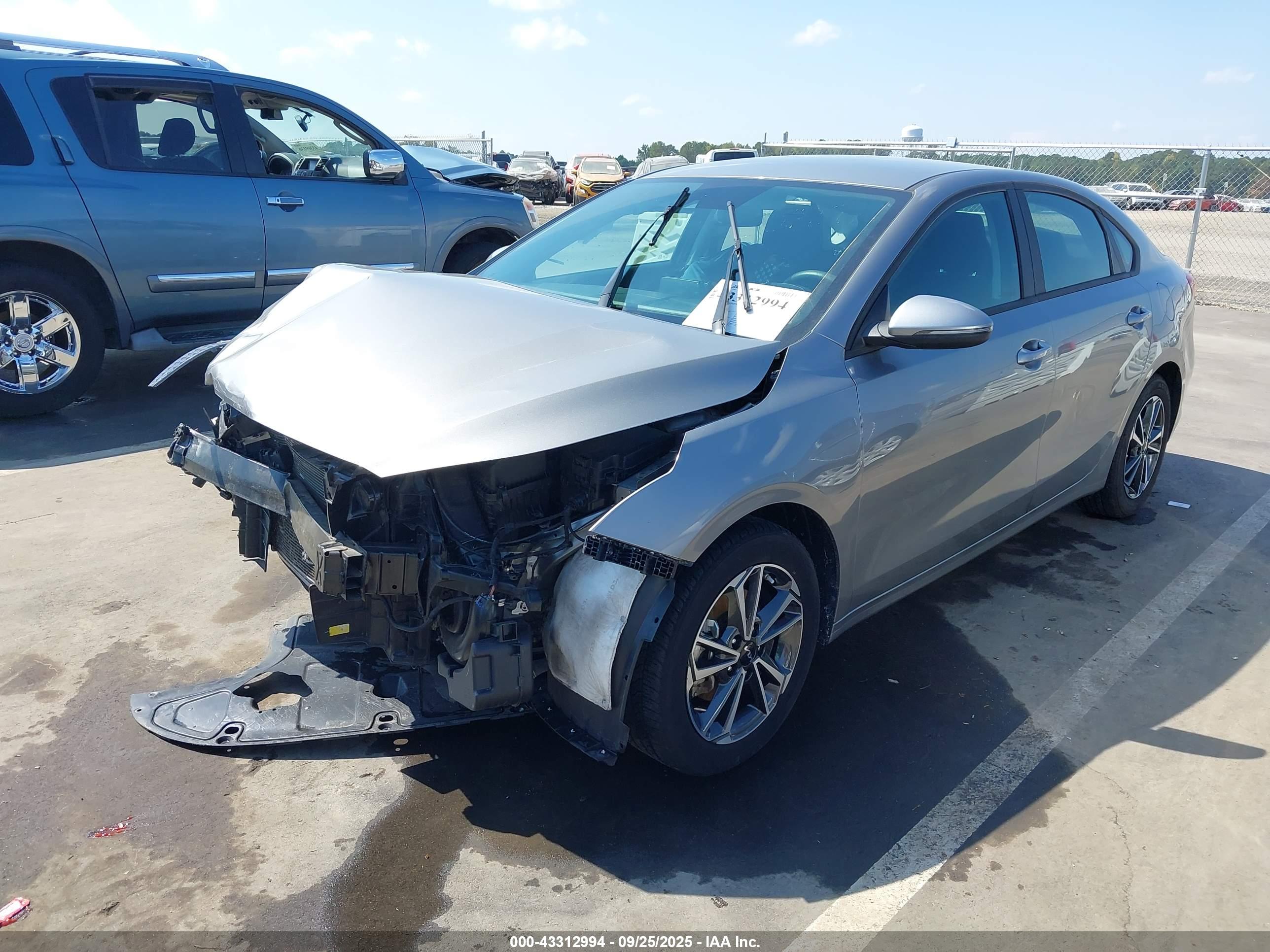 KIA FORTE image 2