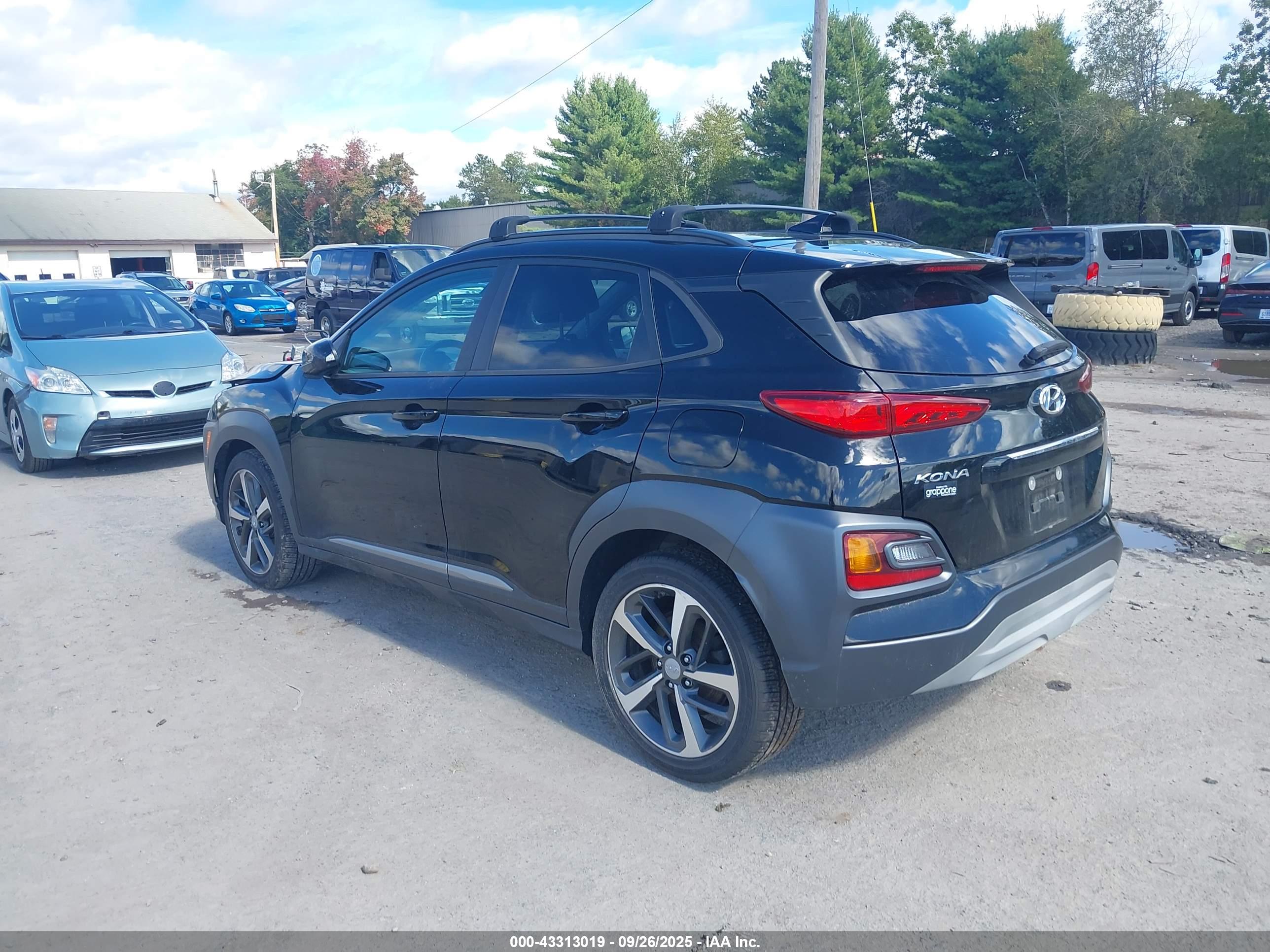 HYUNDAI KONA image 3