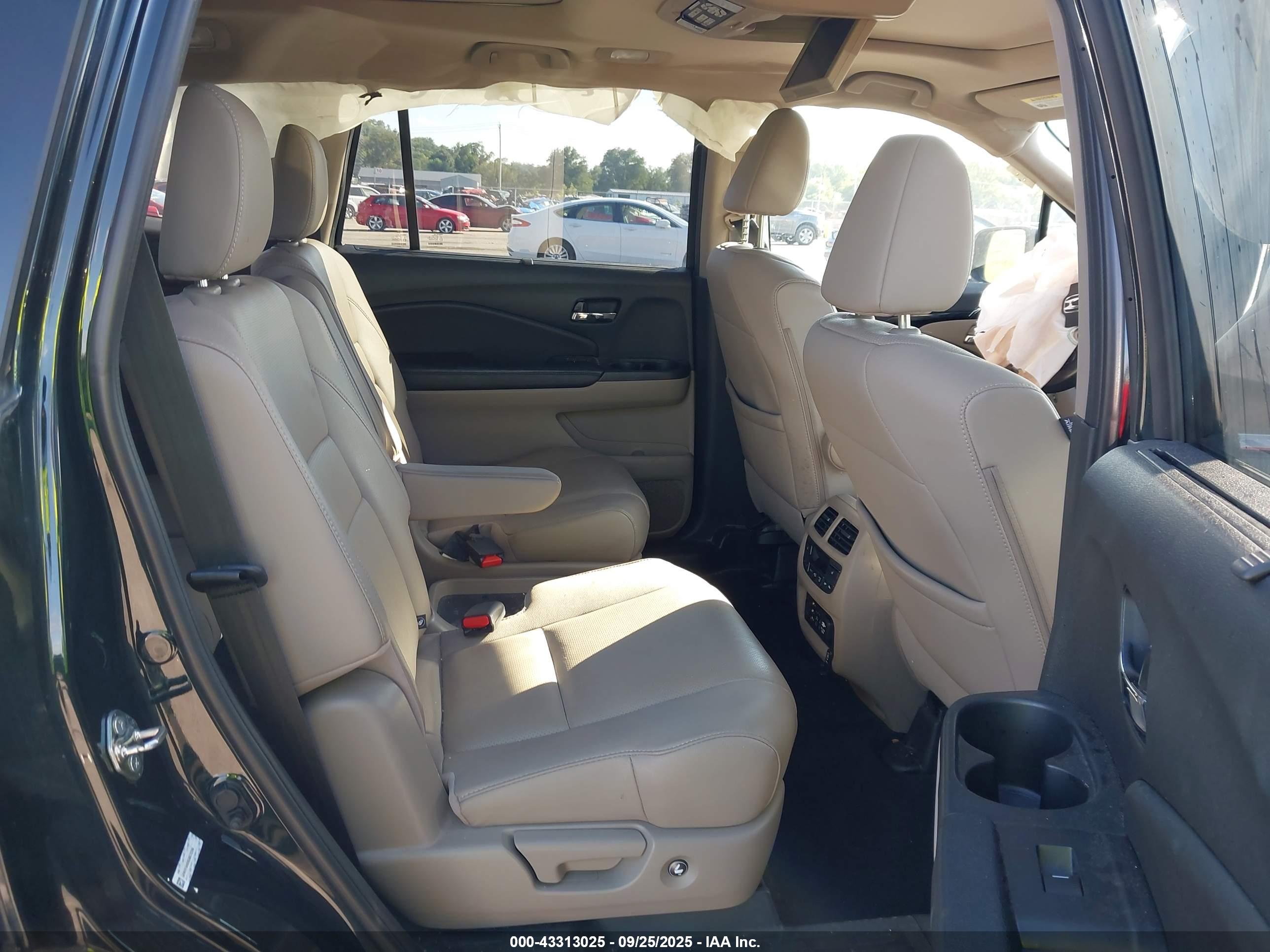 HONDA PILOT image 8