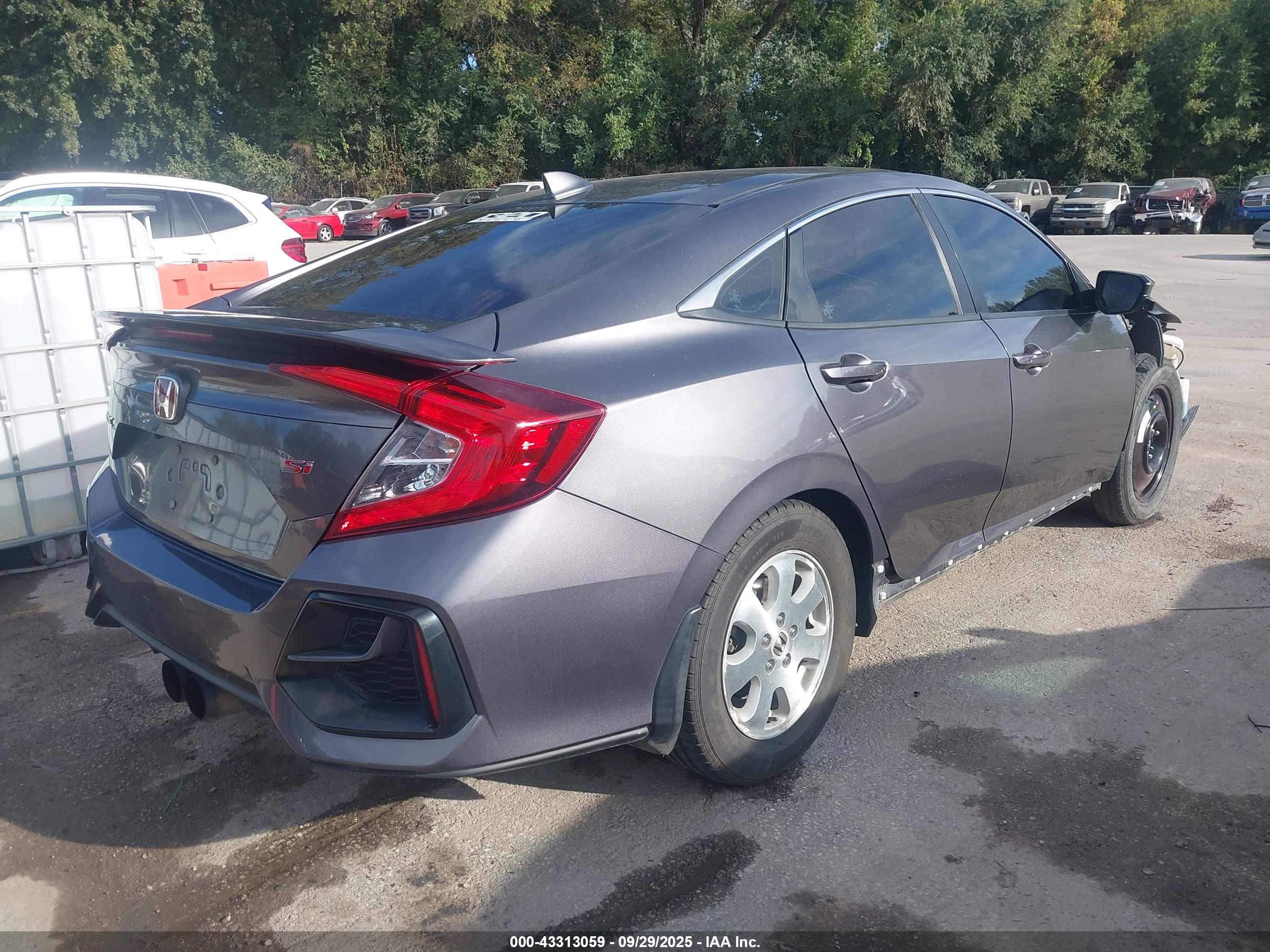 HONDA CIVIC image 4