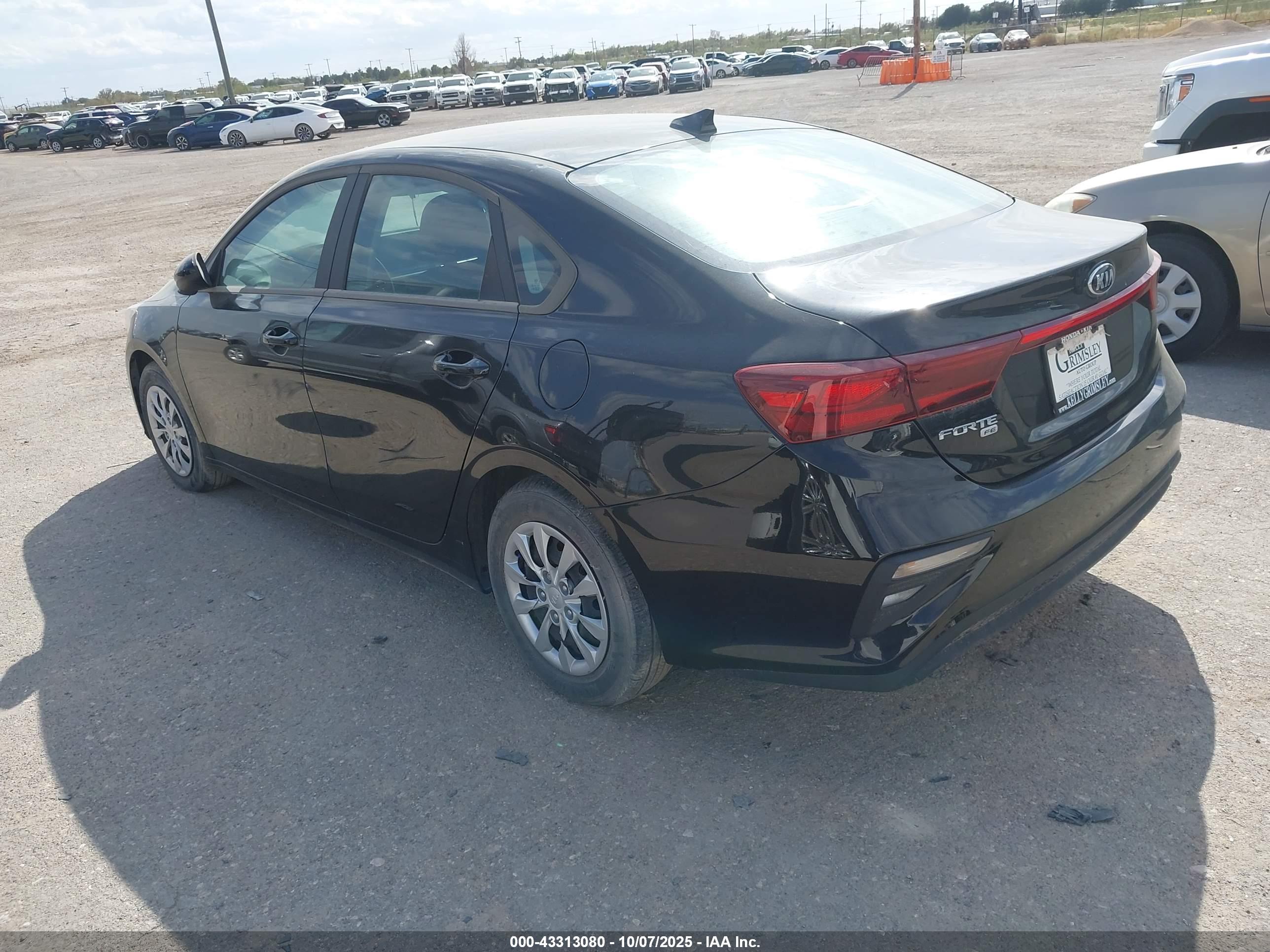KIA FORTE image 3