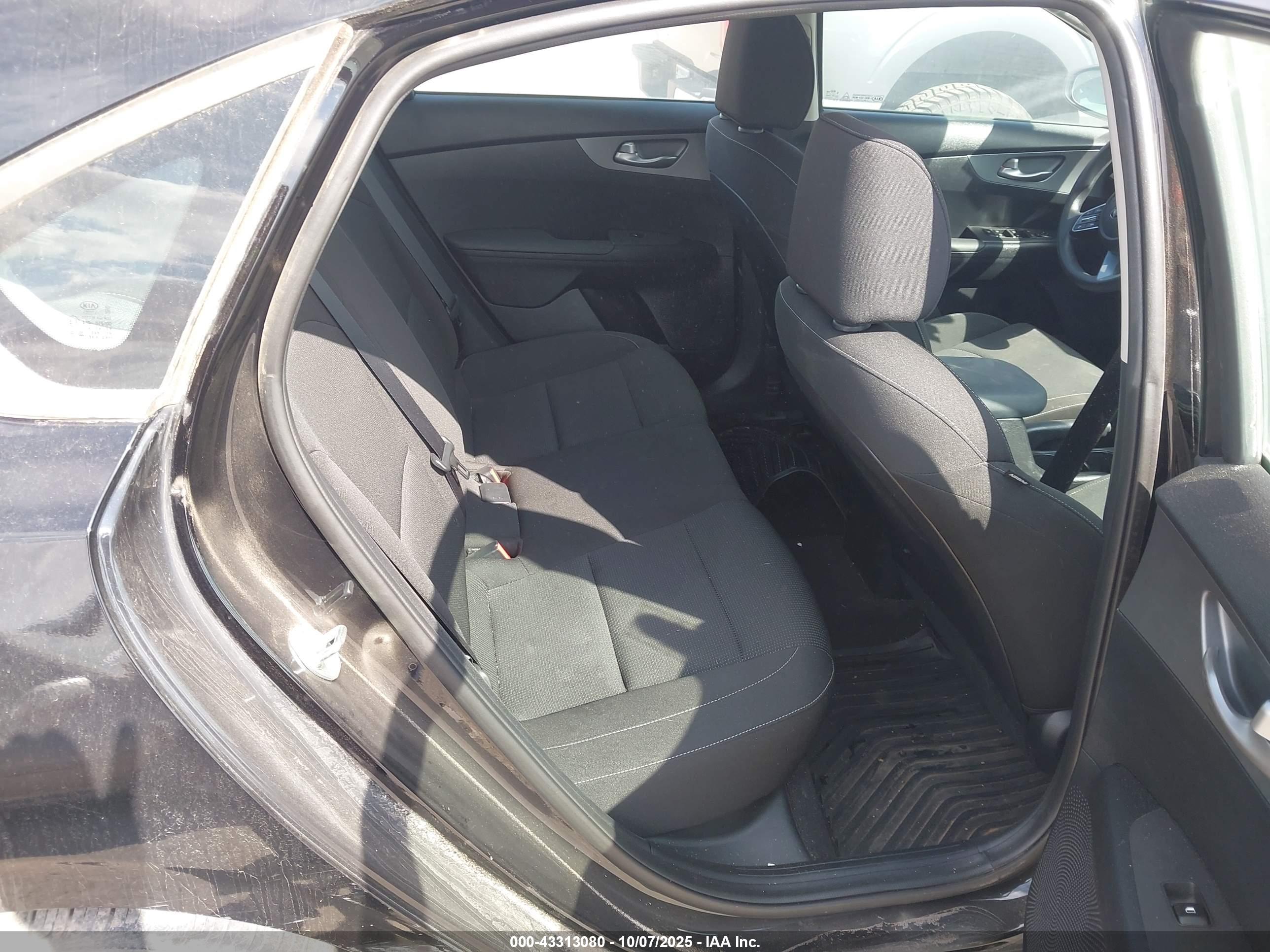 KIA FORTE image 8