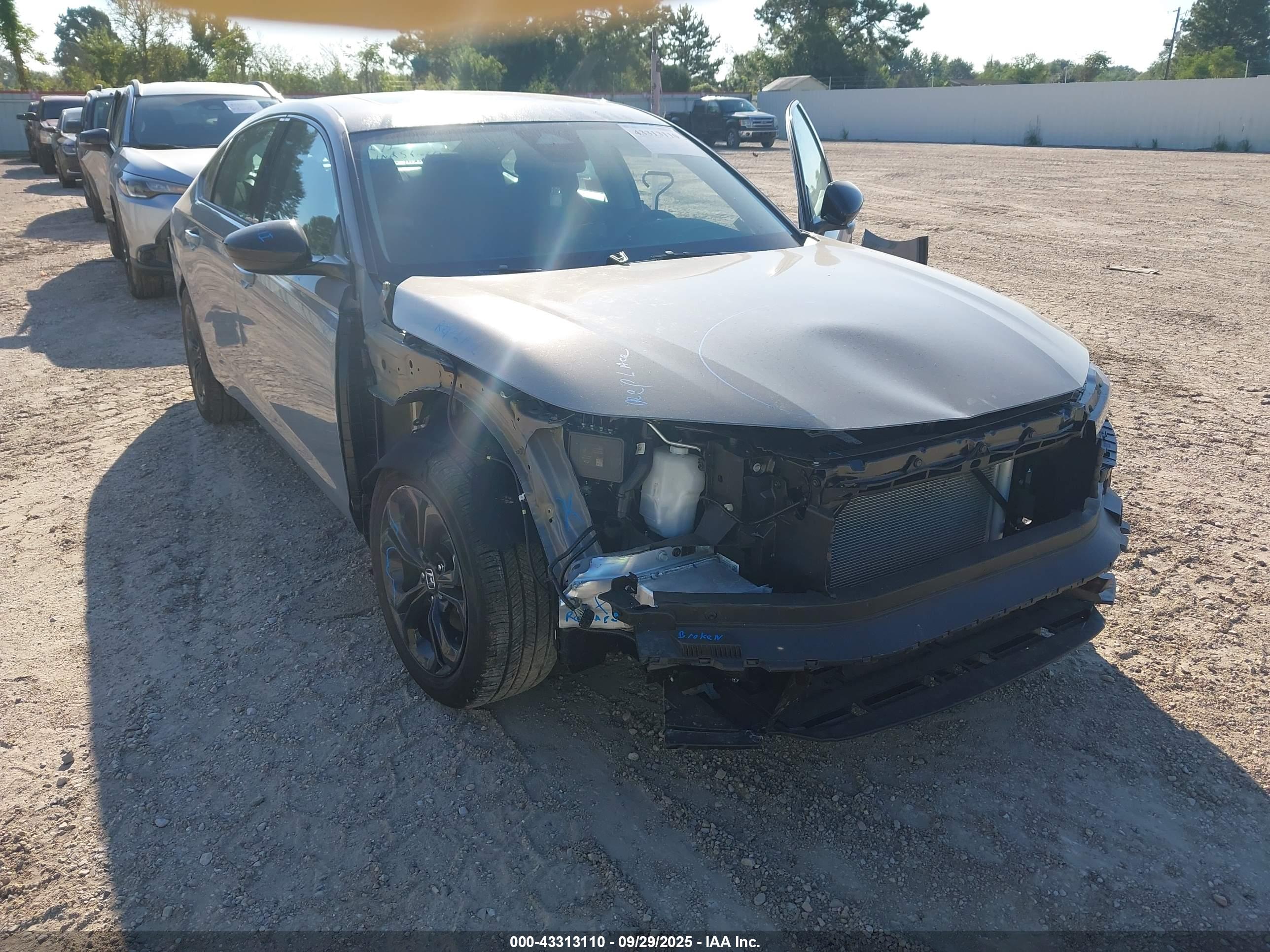 HONDA ACCORD image 6