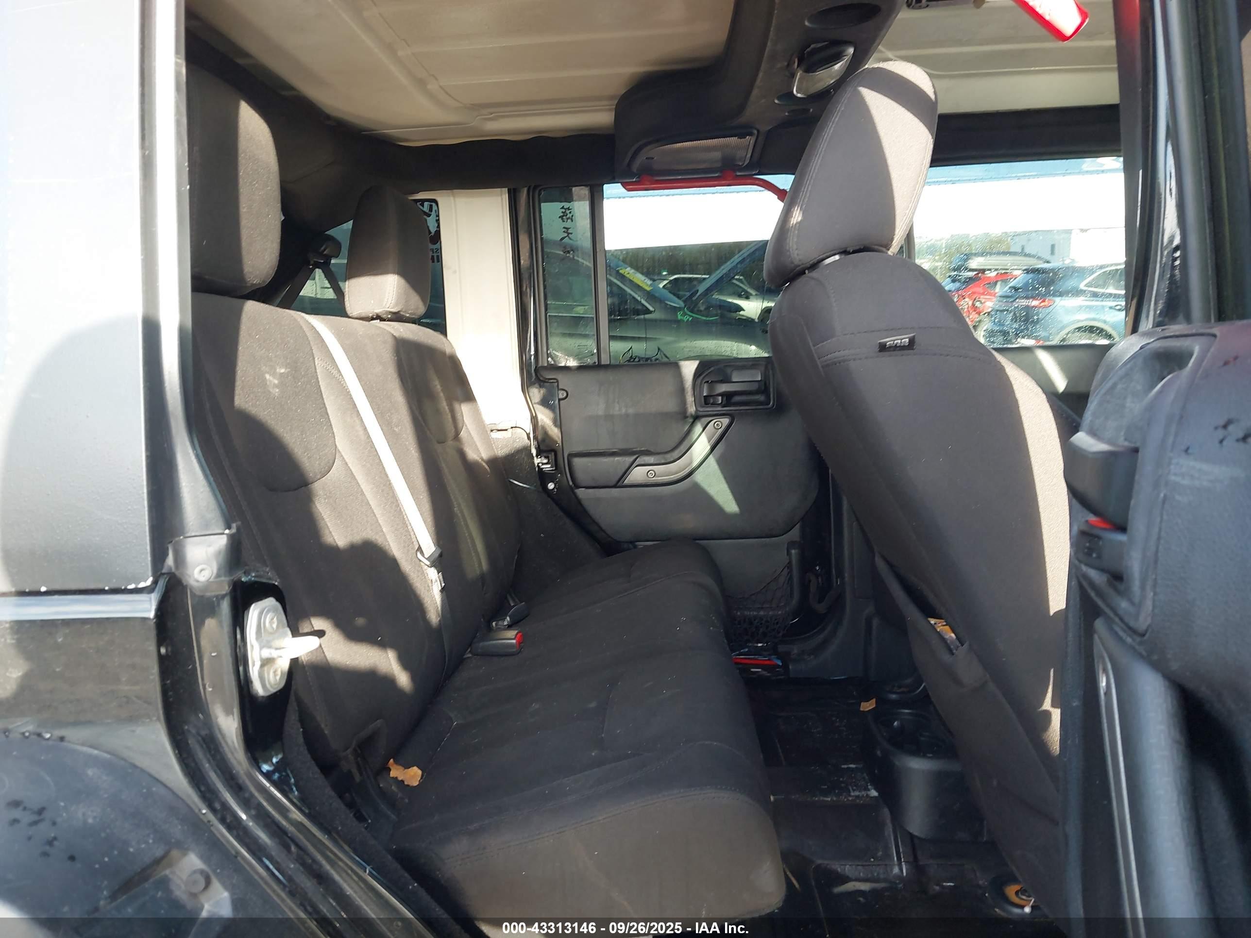 JEEP WRANGLER image 8