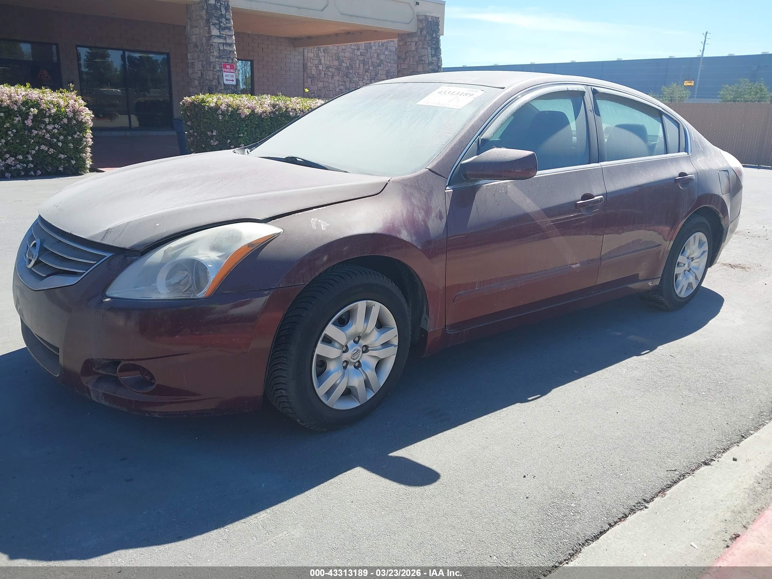 NISSAN ALTIMA image 2