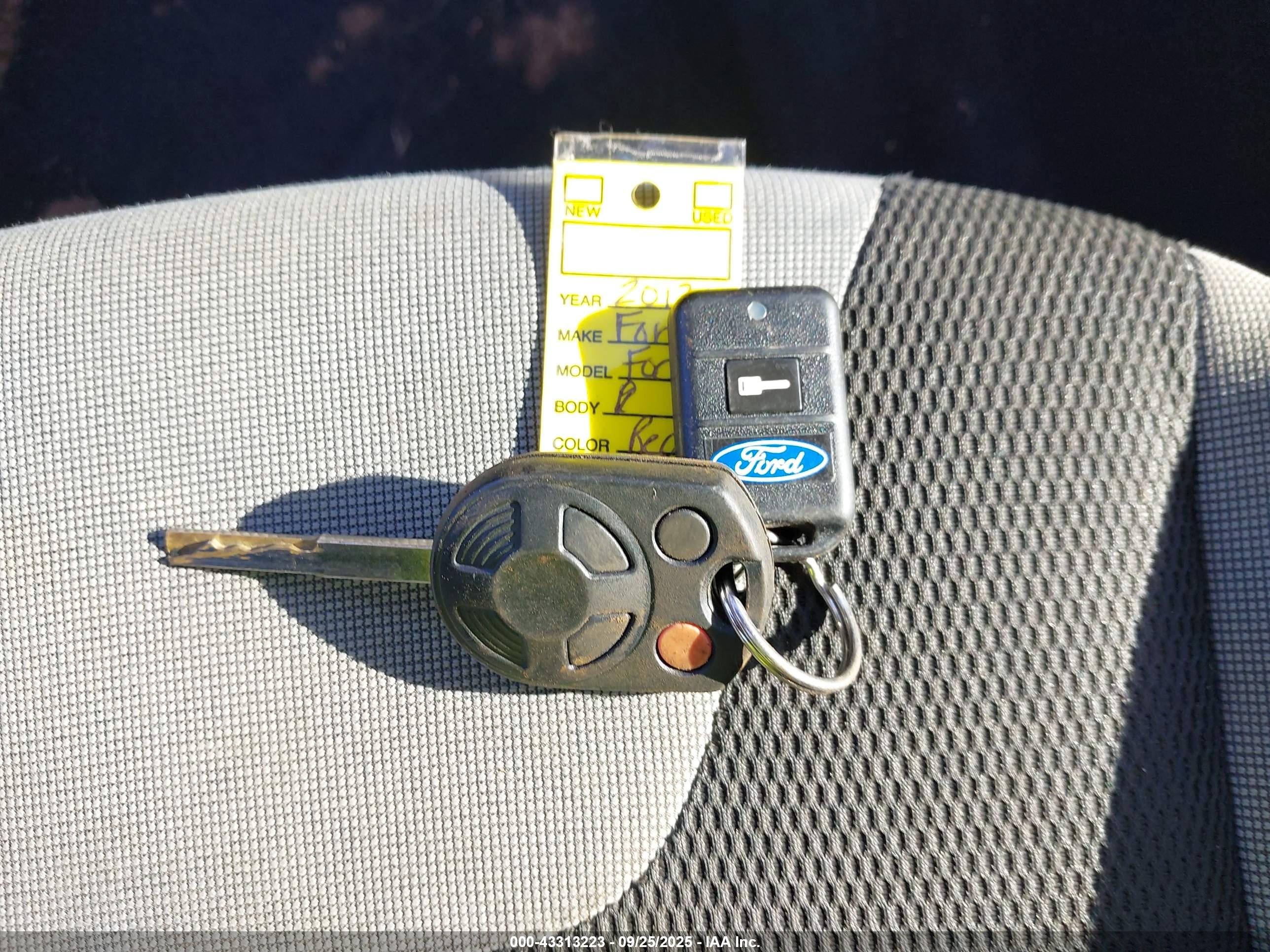FORD FOCUS image 11