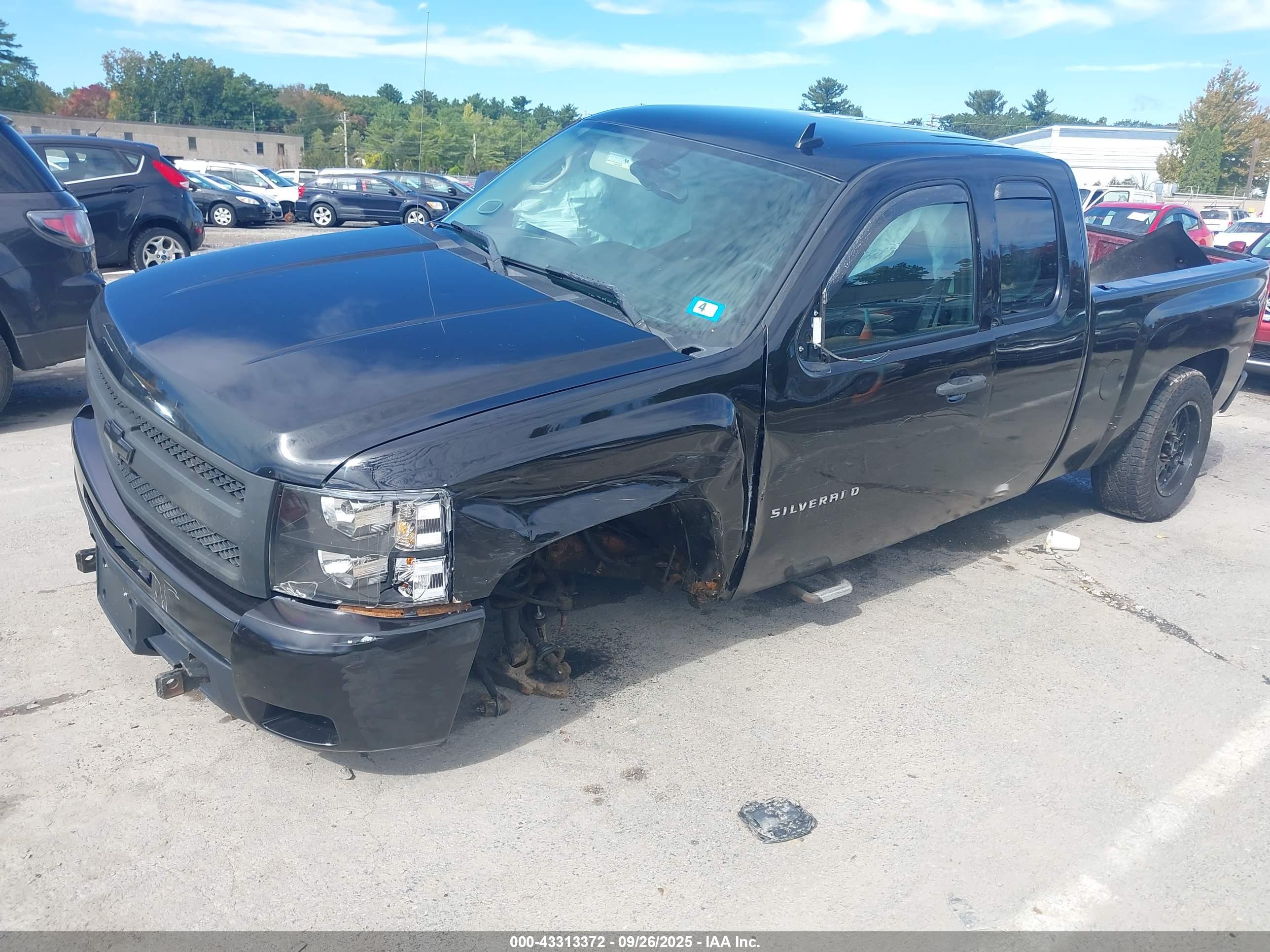 CHEVROLET SILVERADO image 2