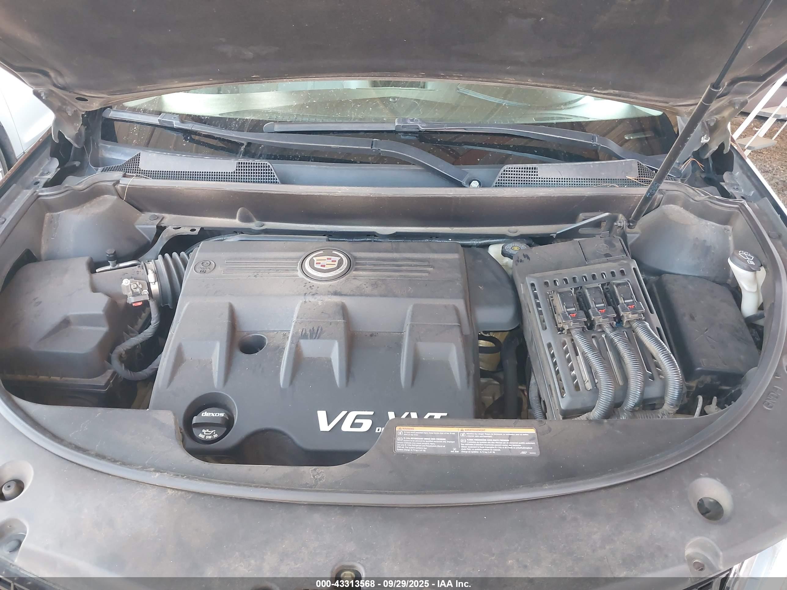 CADILLAC SRX image 10