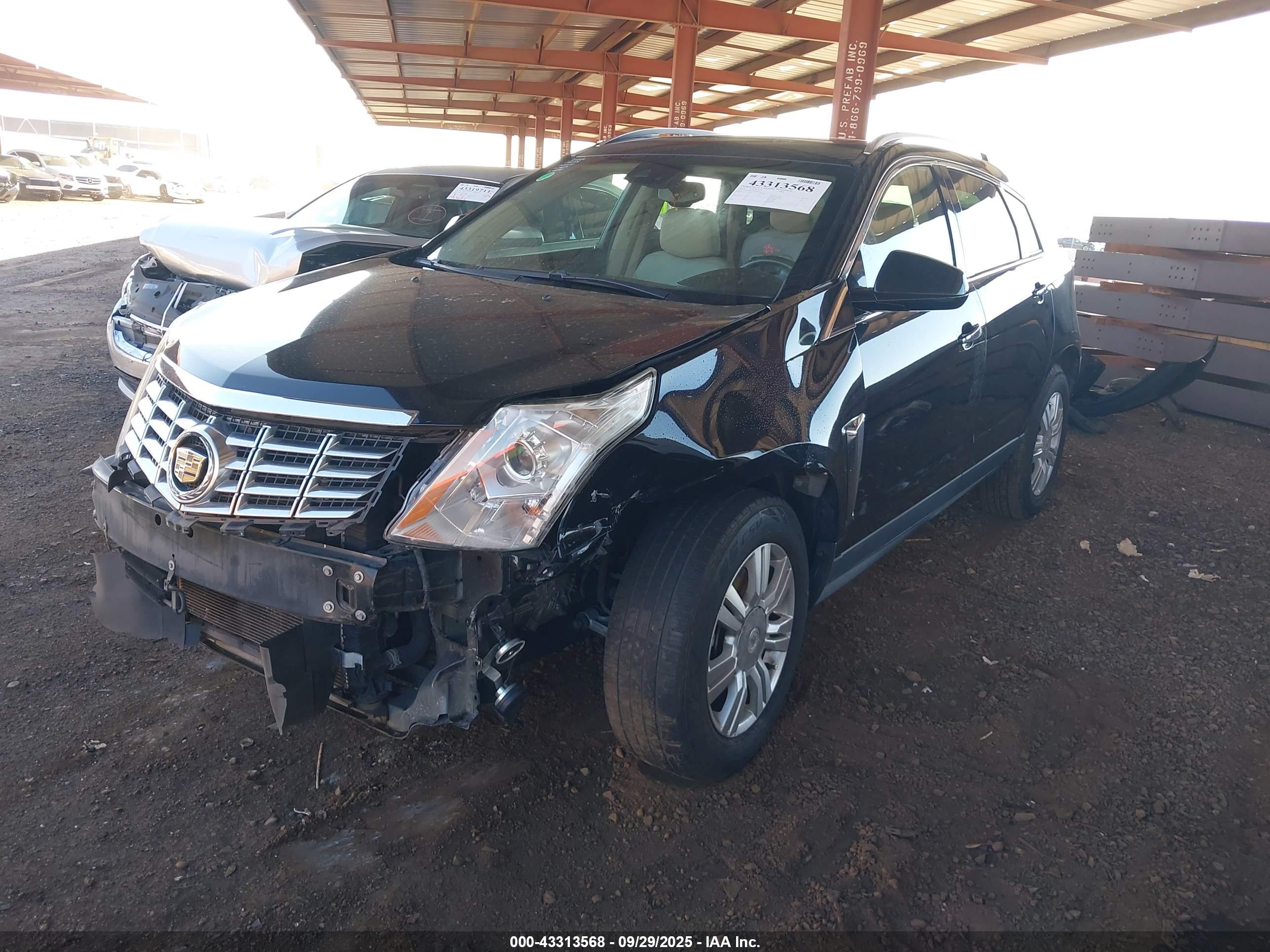 CADILLAC SRX image 2