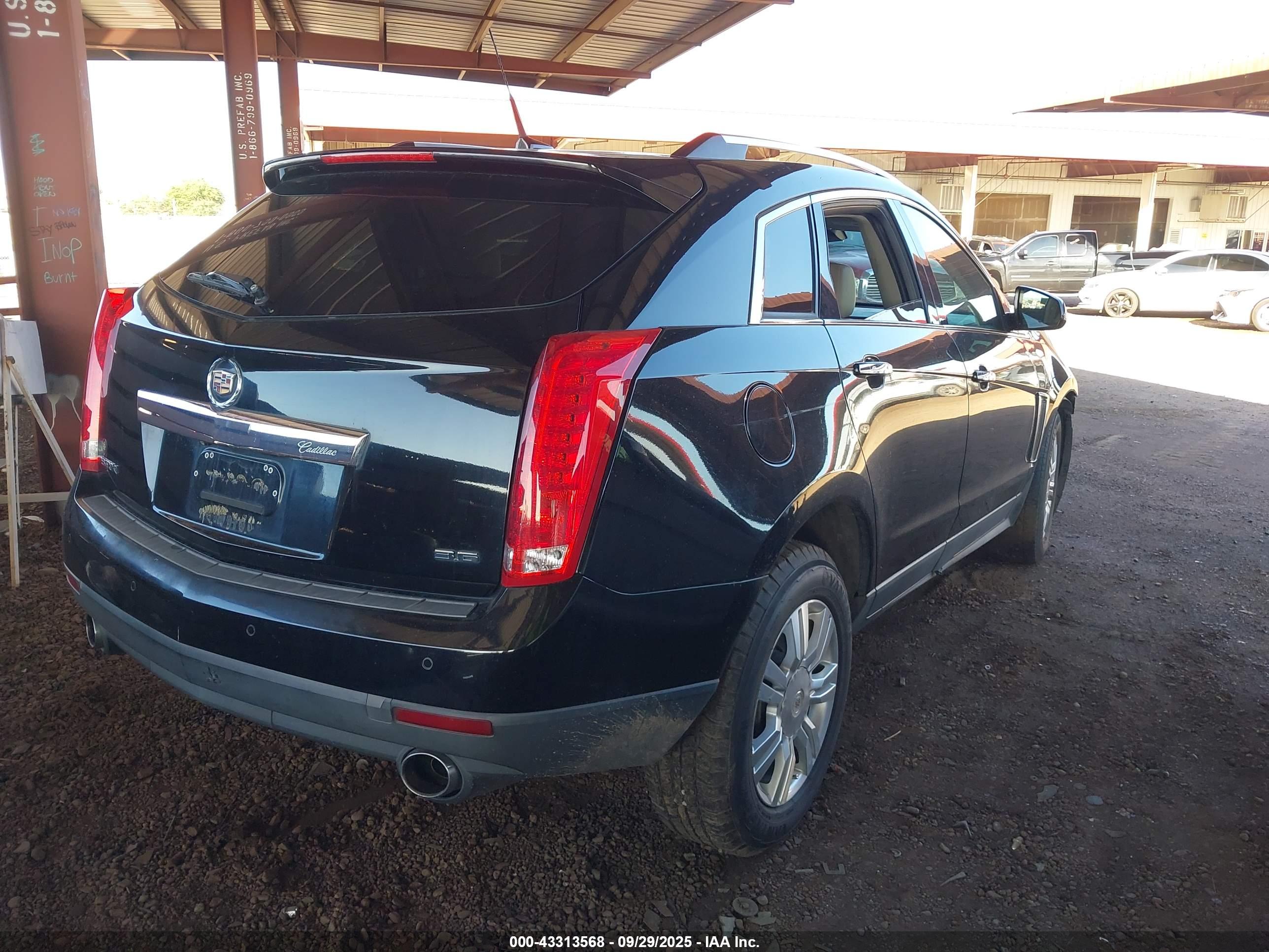 CADILLAC SRX image 4