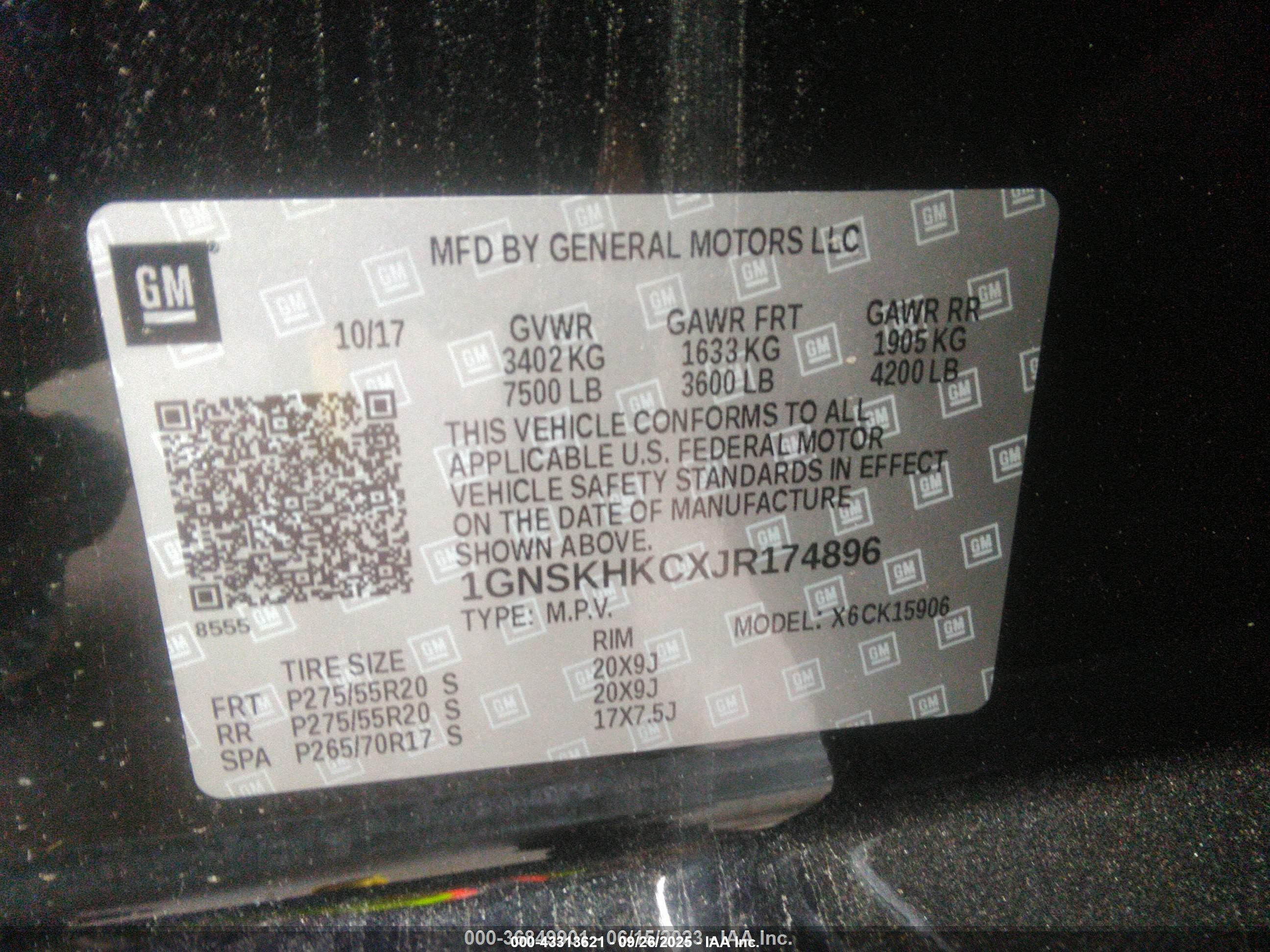 CHEVROLET SUBURBAN image 9